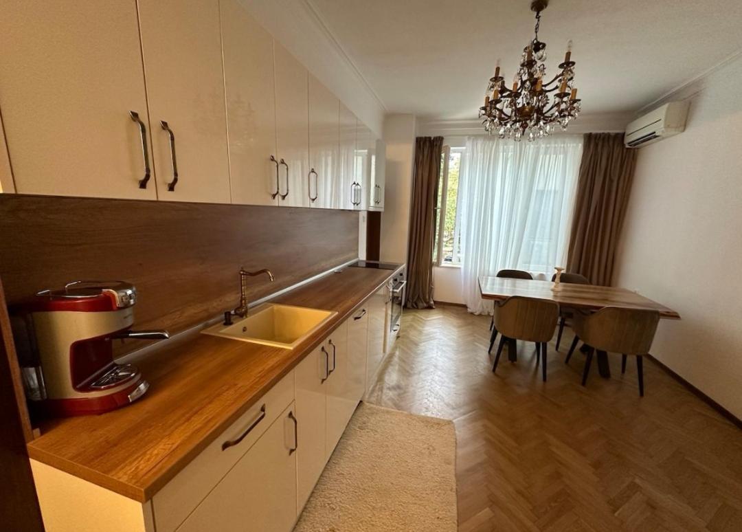 Apartament 86