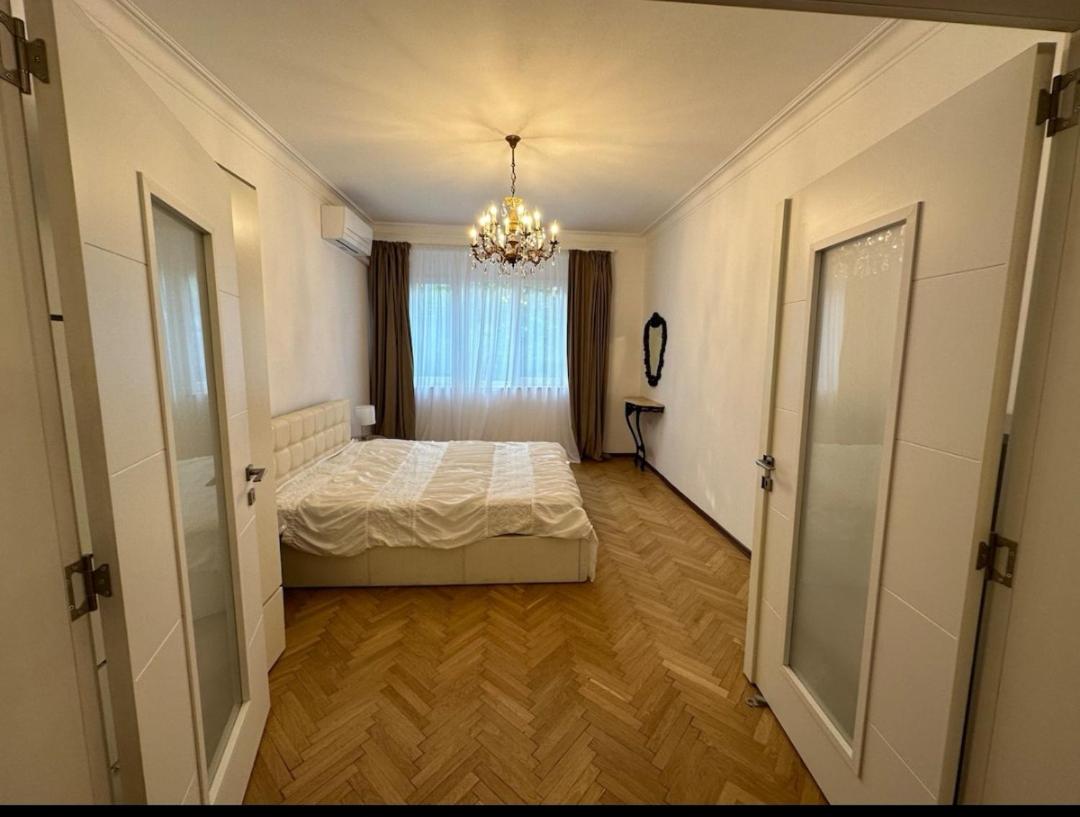 Apartament 86