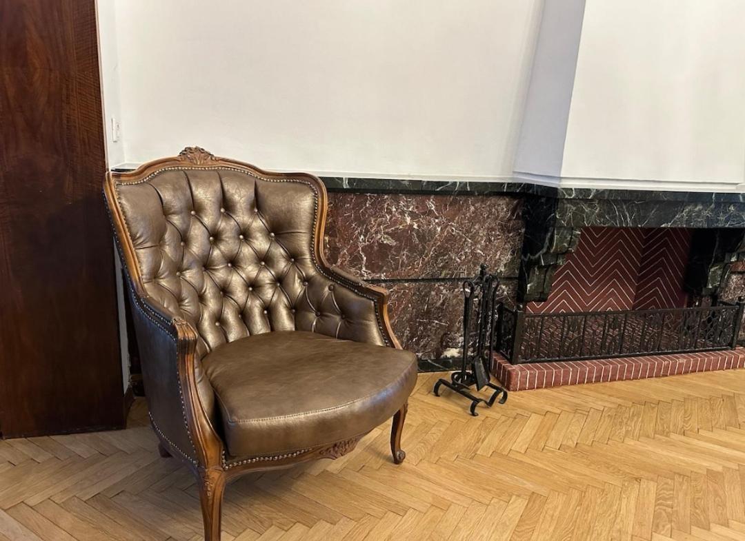 Apartament 86