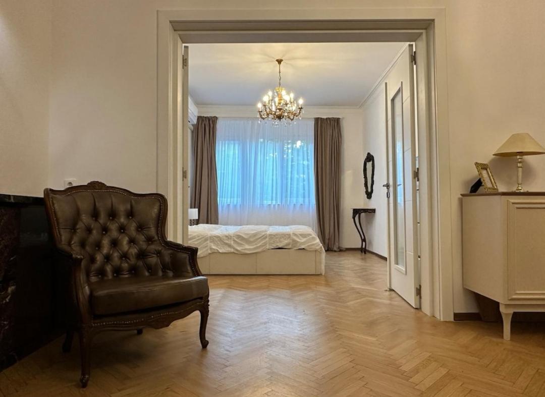 Apartament 86