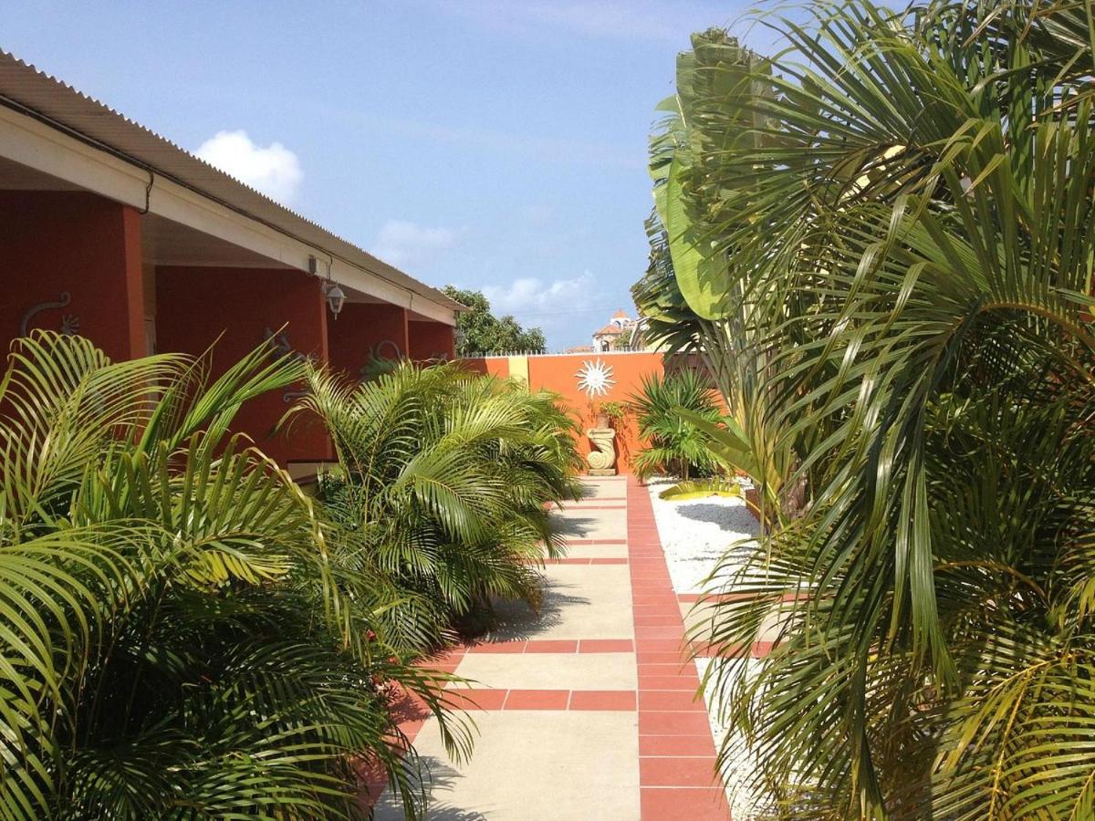 Cariñas Studio Apartments