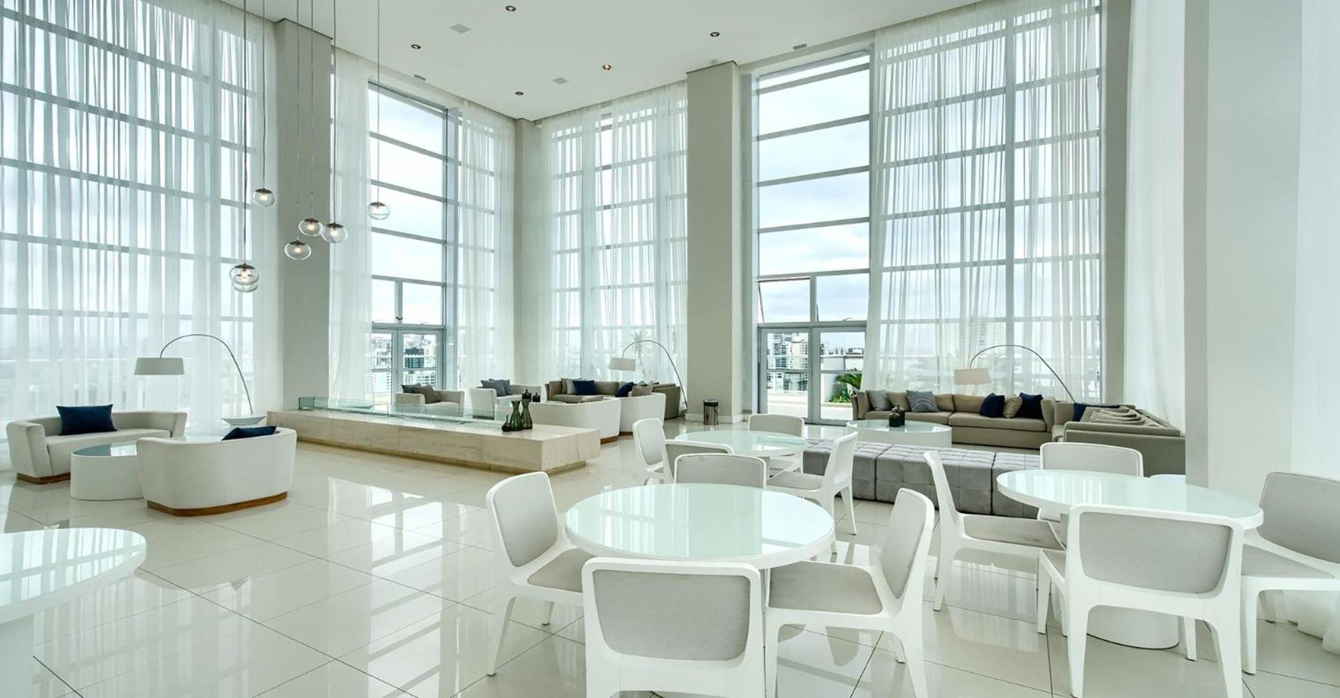 Apartamento no Brooklin p/ 4 pessoas com garagem.