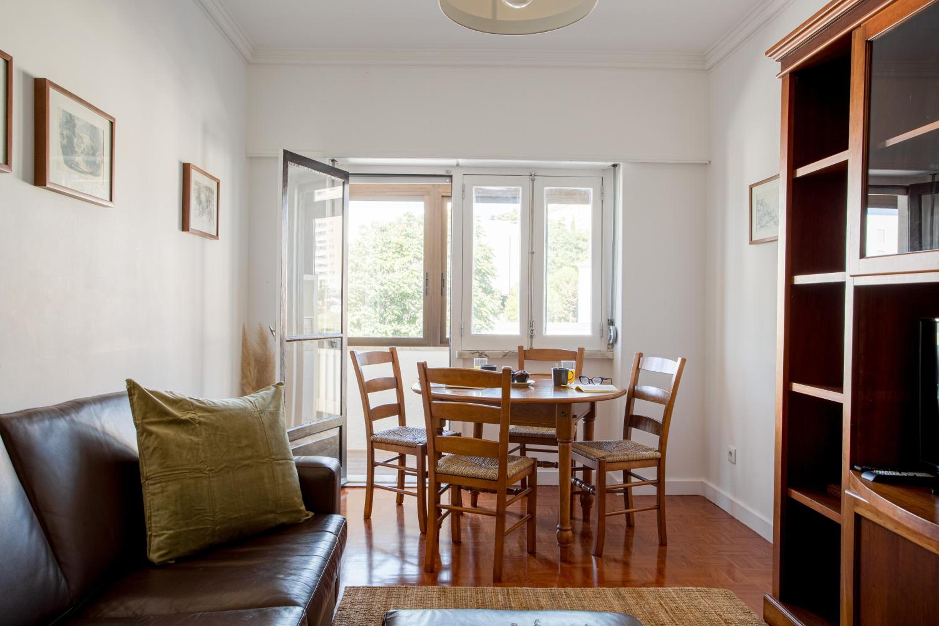 Campolide 2BR Flat view 5