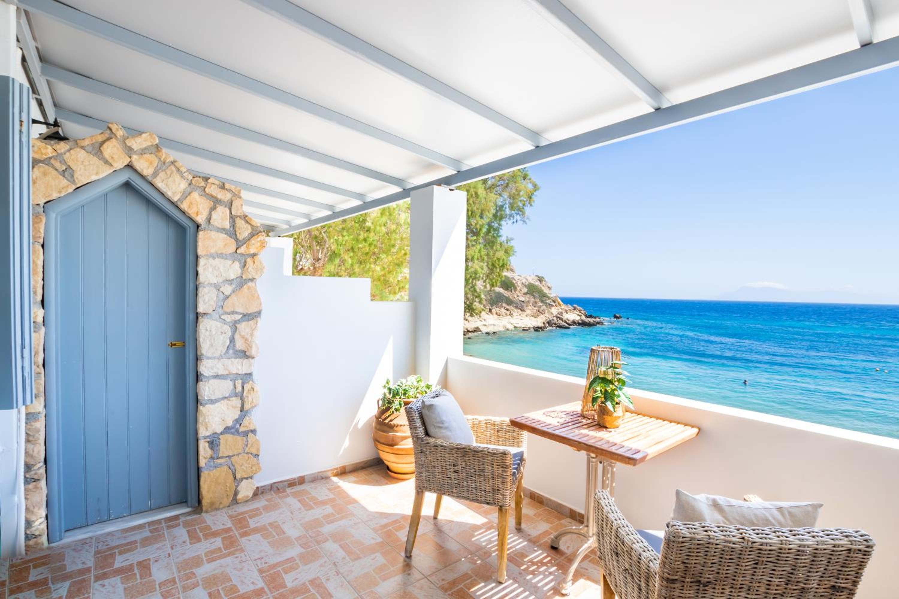 Le Grand Bleu Studios & Apartments view 4