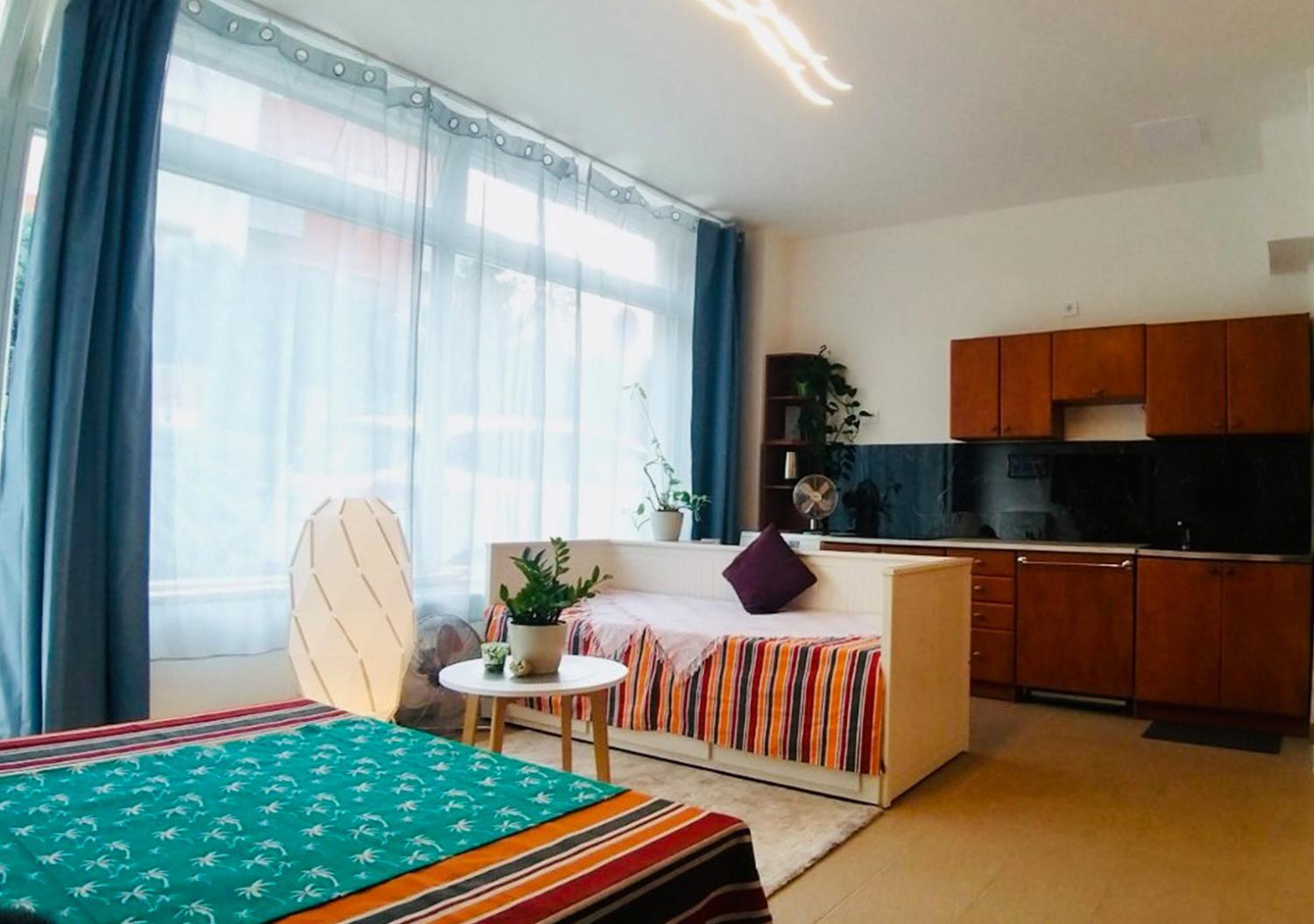 Green Studio Praha 2 l Ground floor Free PARKING