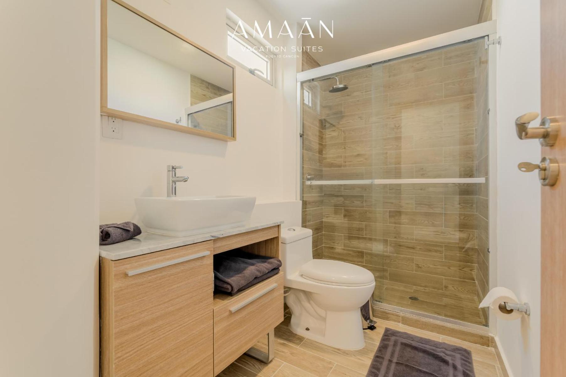 EHDEN Vacation Suites Puerto Cancún