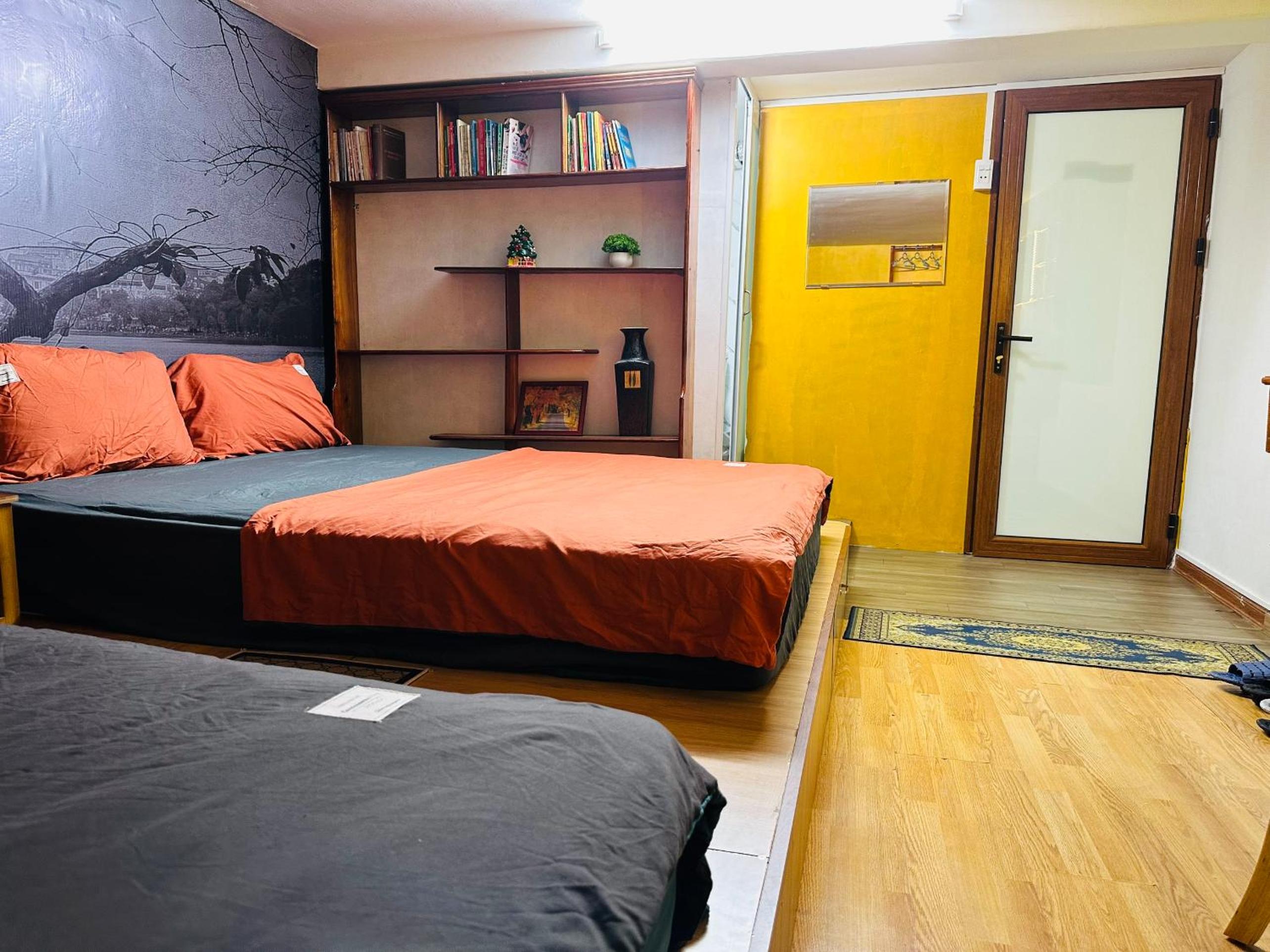 Kolor Green Home,center of Old Quarter, near Hoankiem Lake, 2 big beds