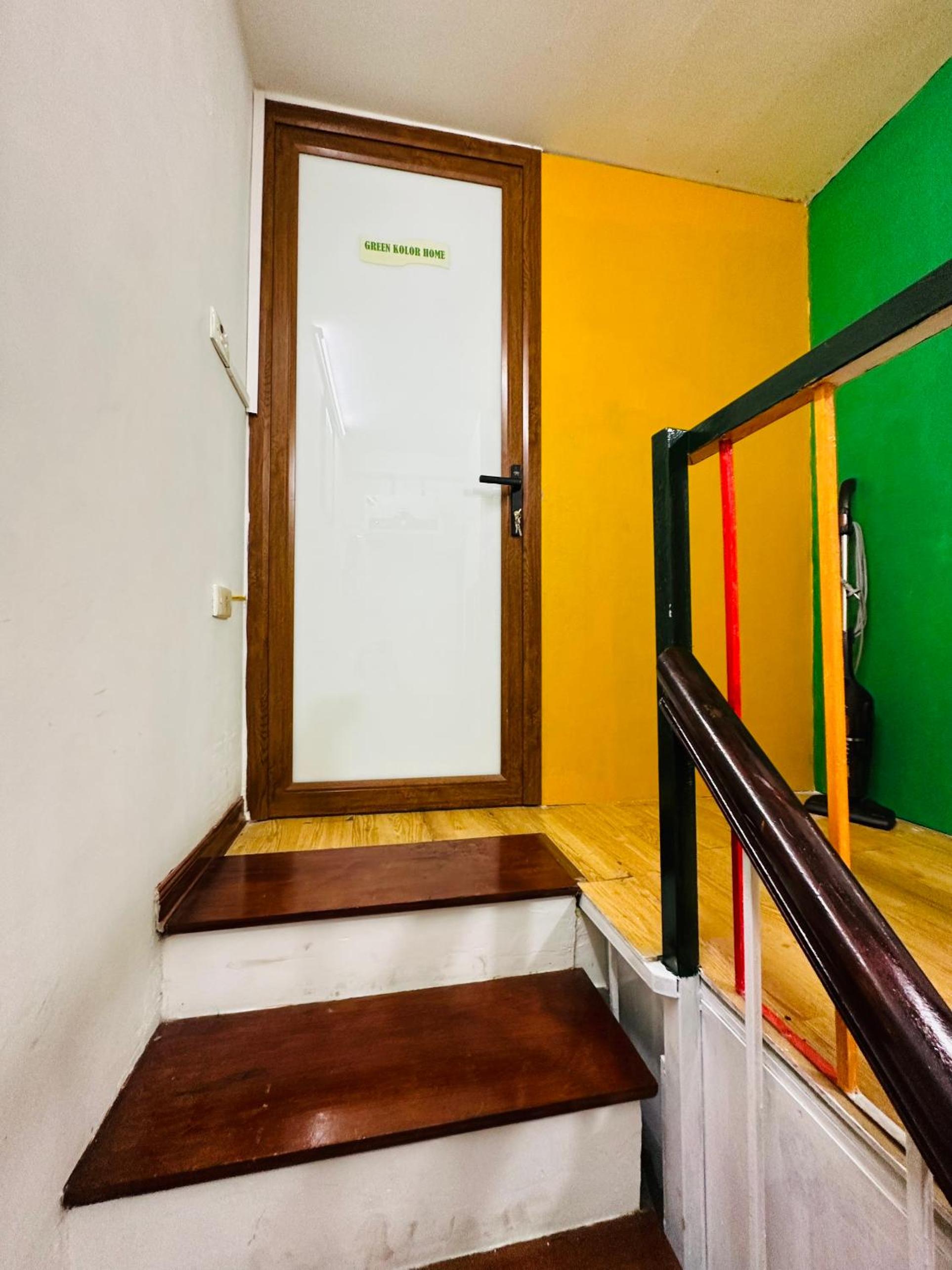 Kolor Green Home,center of Old Quarter, near Hoankiem Lake, 2 big beds
