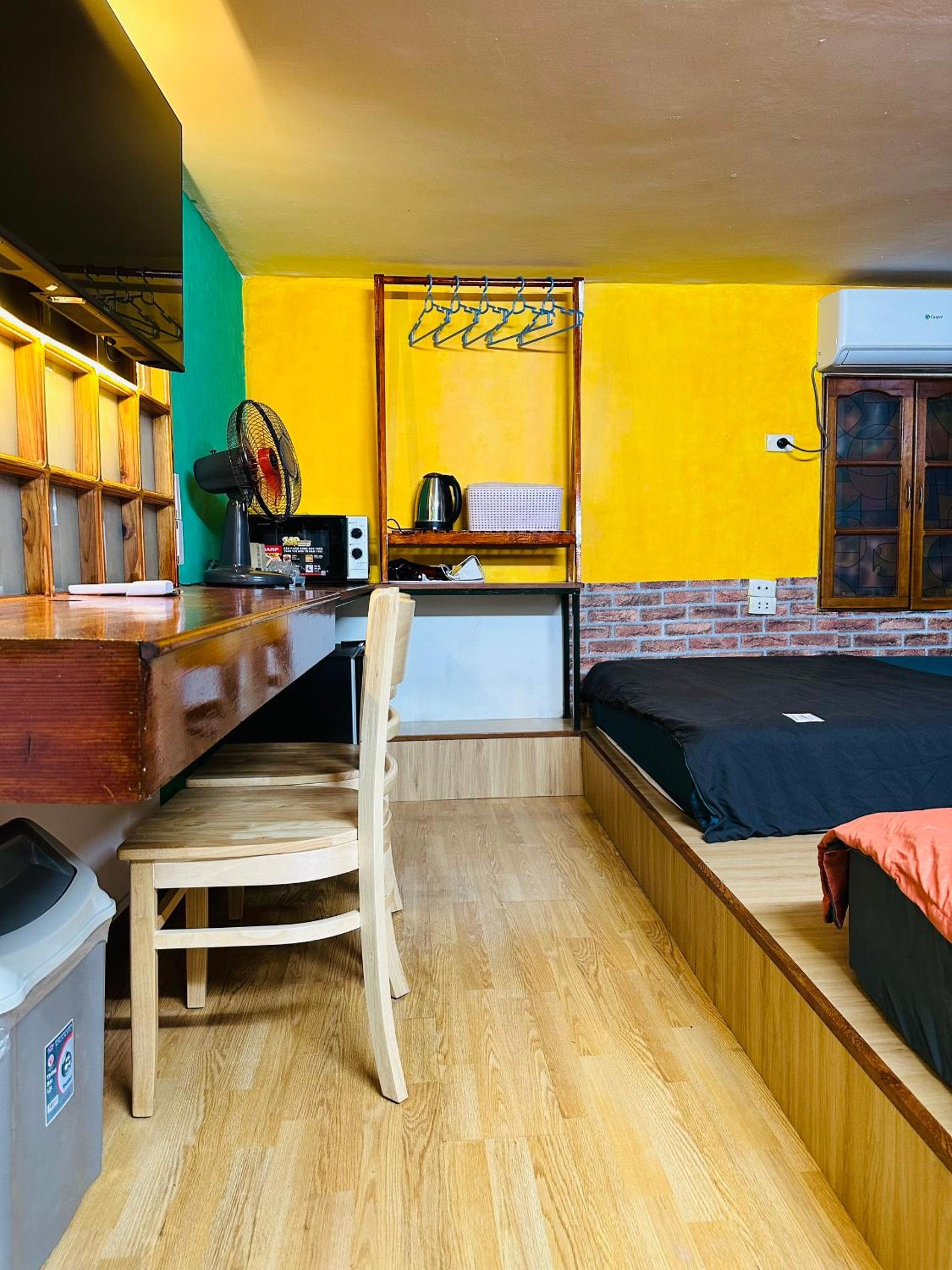 Kolor Green Home,center of Old Quarter, near Hoankiem Lake, 2 big beds