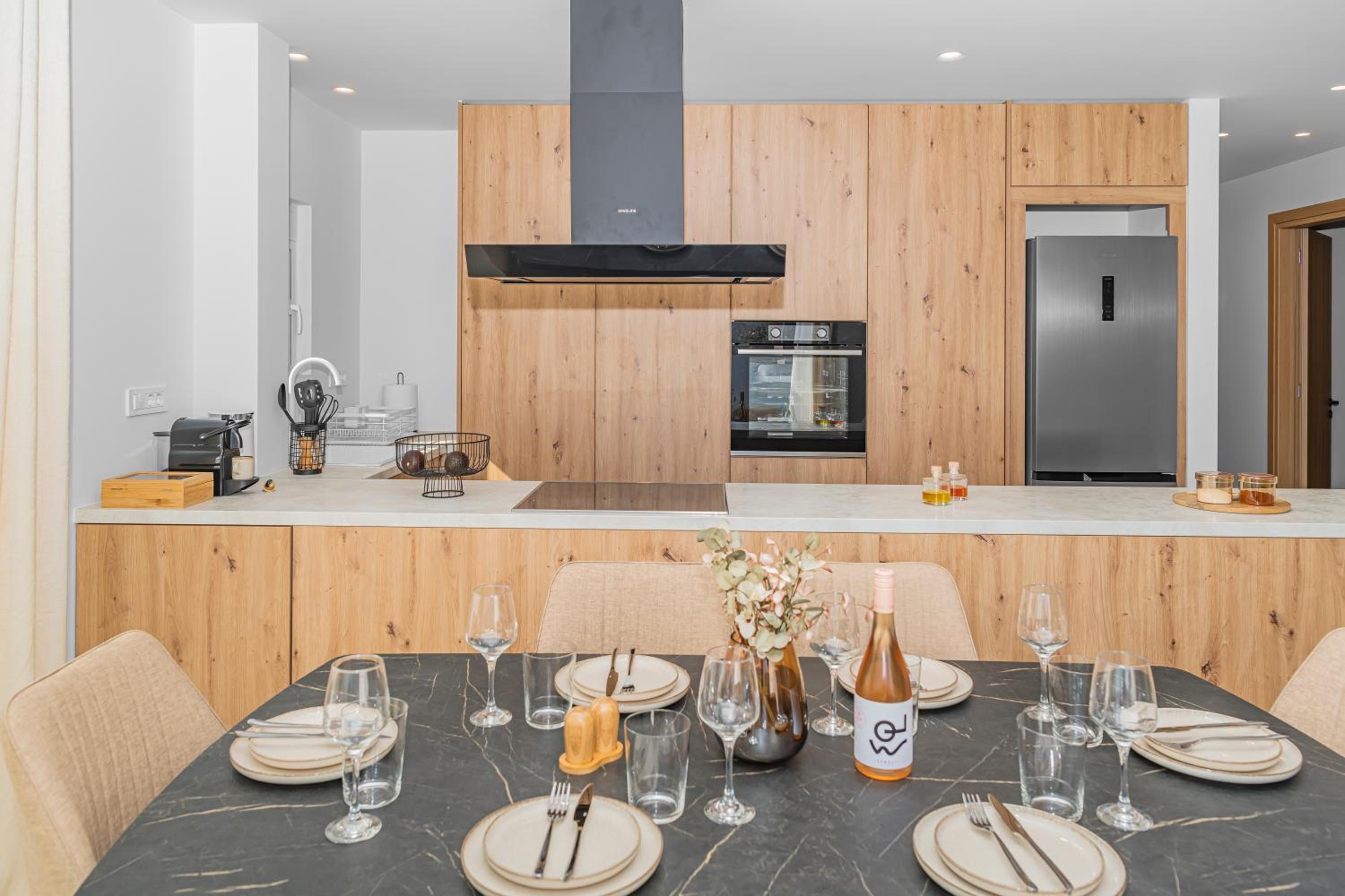 El Legado De Eirini - Modern 3BR House in Makry Gialos