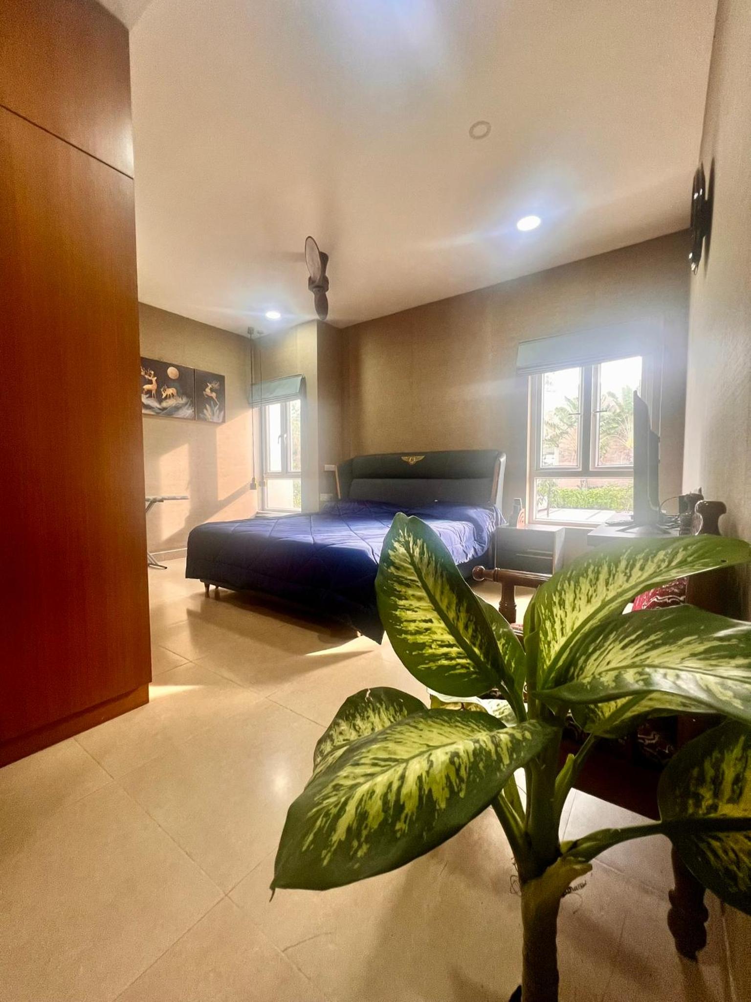 Villa With Touch Of Elegance 20min Drive Airport view 5