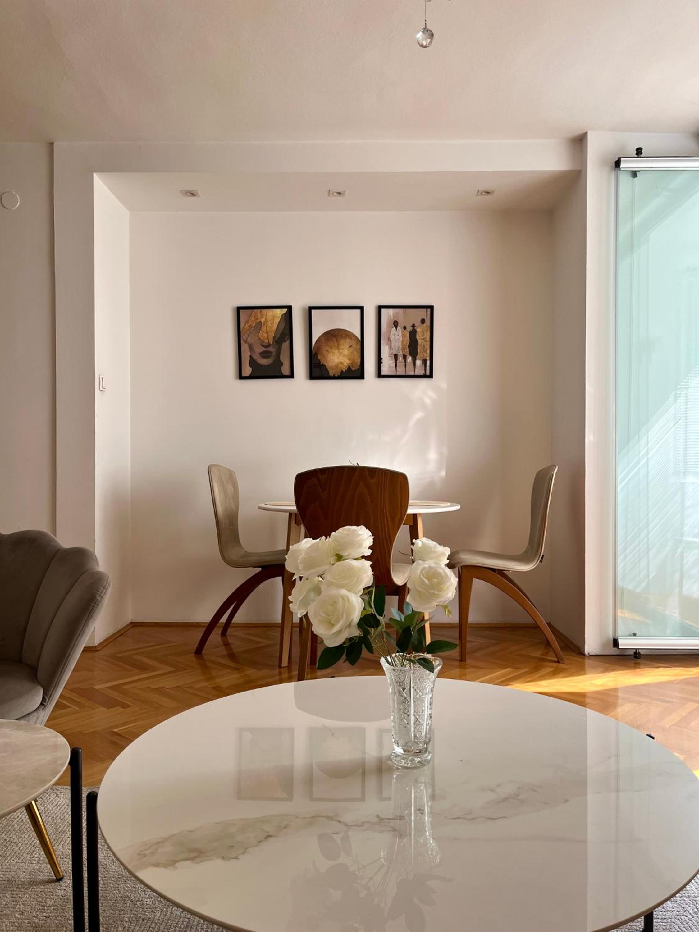 Ruby Luxury Central Apartment