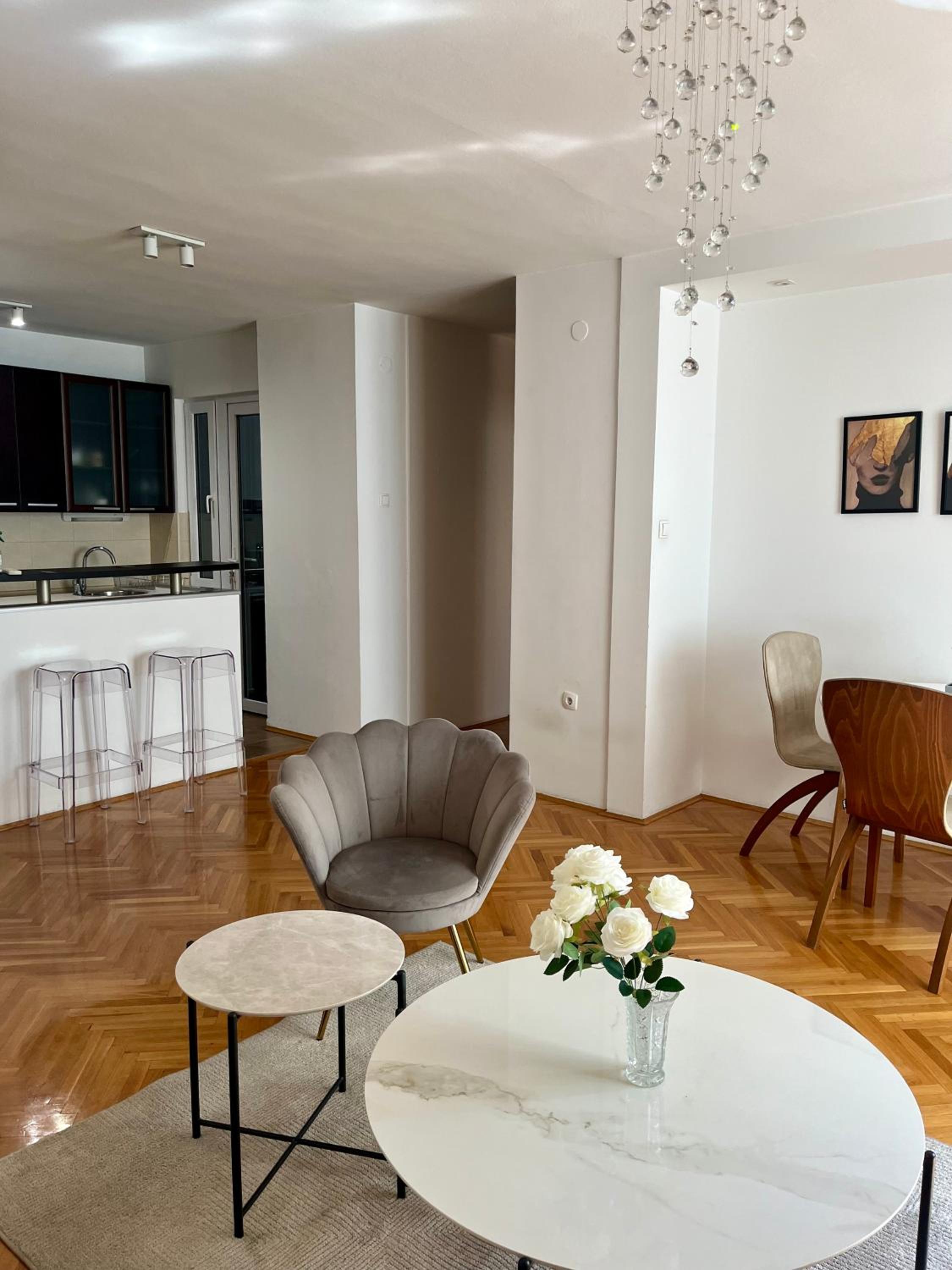 Ruby Luxury Central Apartment