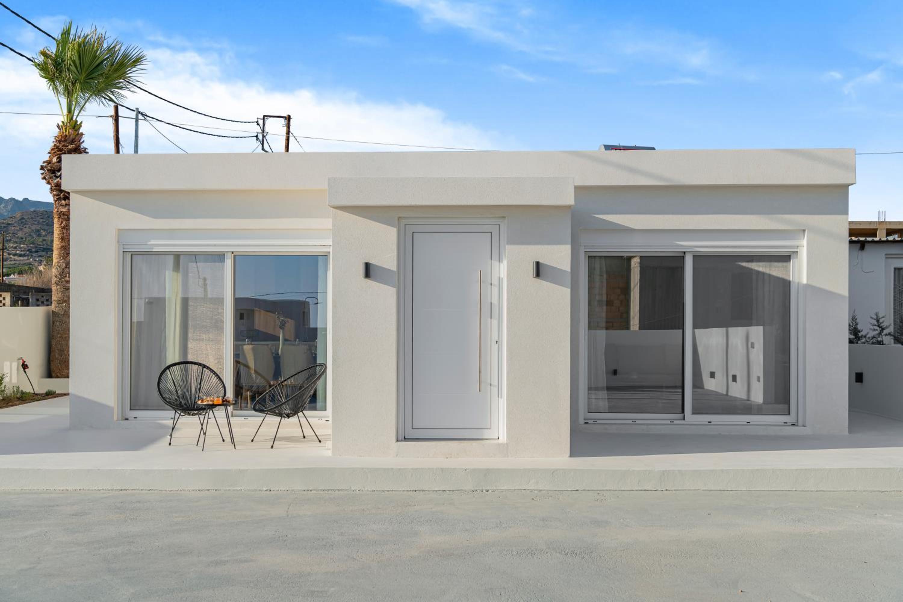 El Legado De Eirini - Modern 3BR House in Makry Gialos