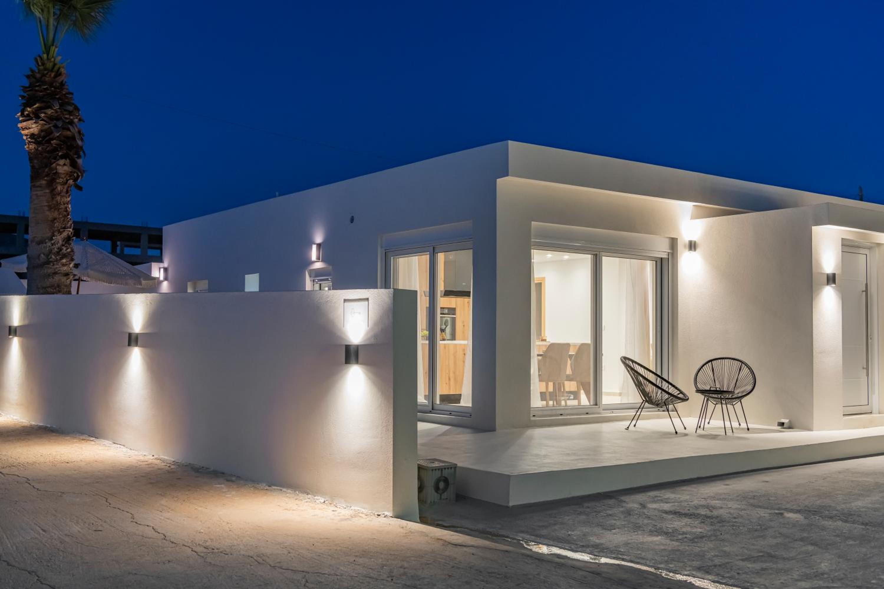 El Legado De Eirini - Modern 3BR House in Makry Gialos