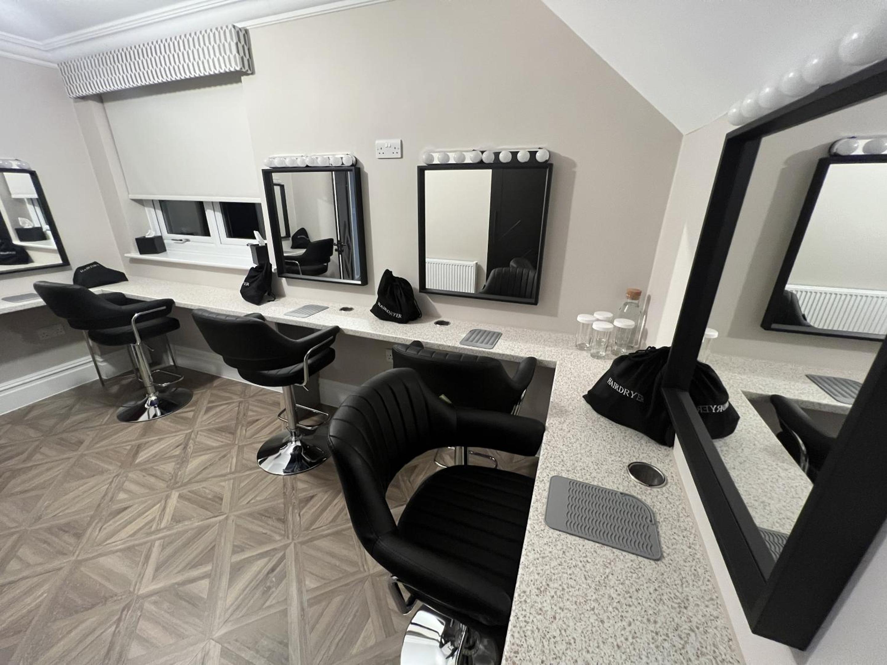 Photo 9