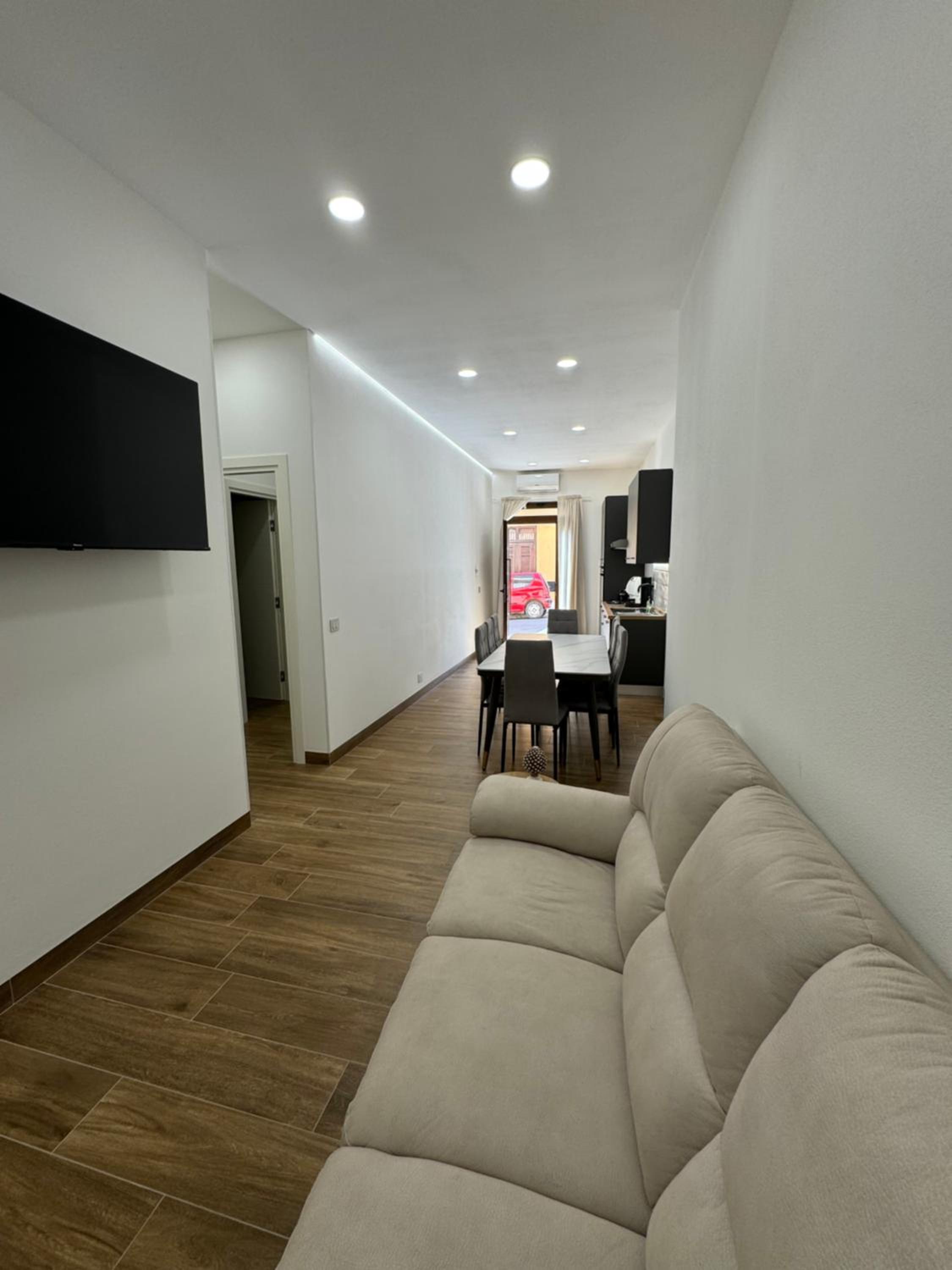 Casa Bedda - INTERA CASA CON 3 CAMERE CON BAGNO PRIVATO, ARIA CONDIZIONATA E NO ZTL/ENTIRE APARTMENT WITH 3 BEDROOMS WITH PRIVATE BATHROOM, AIRCON AND NO L