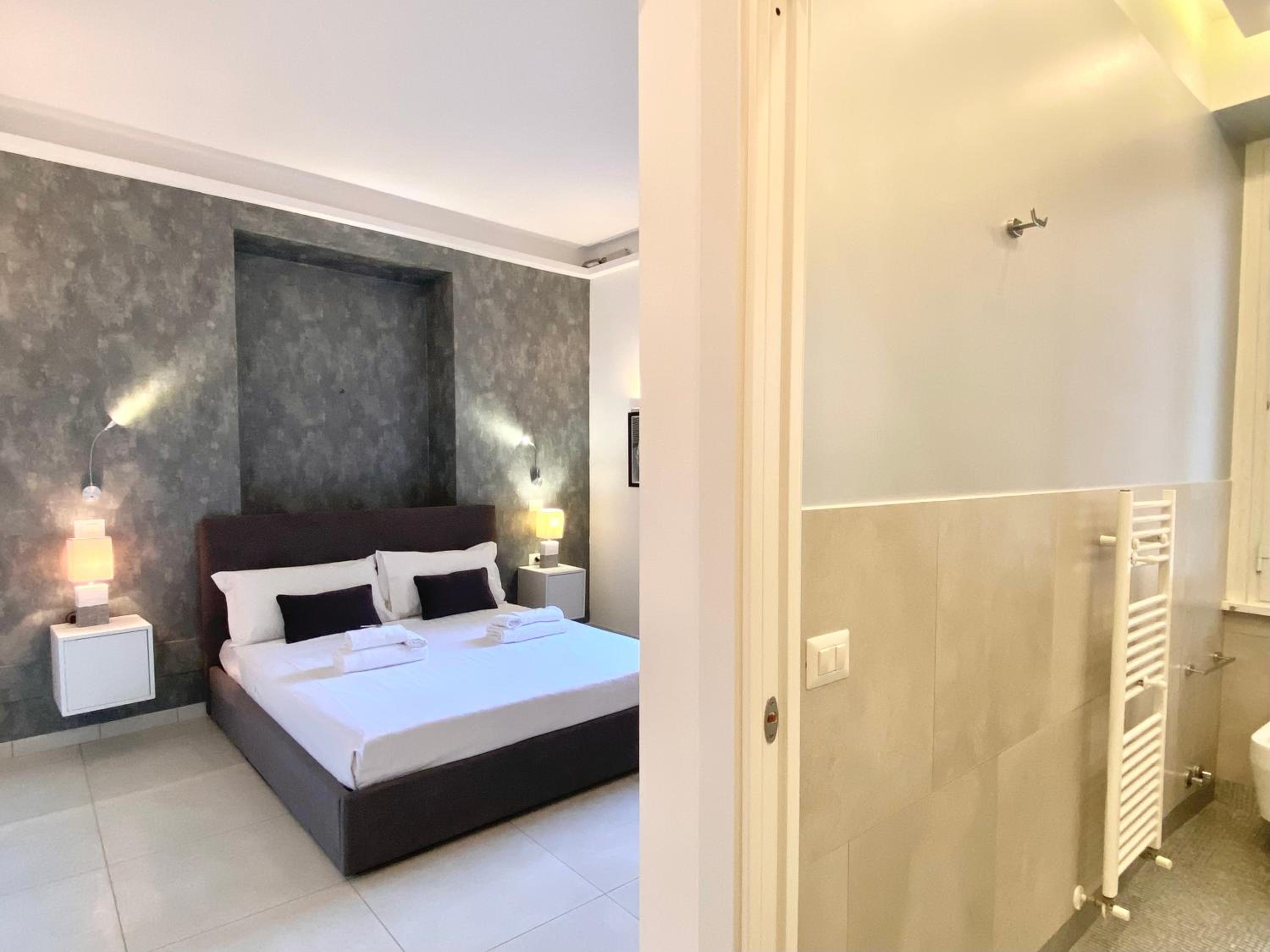 Prince of Rome Superior Rooms