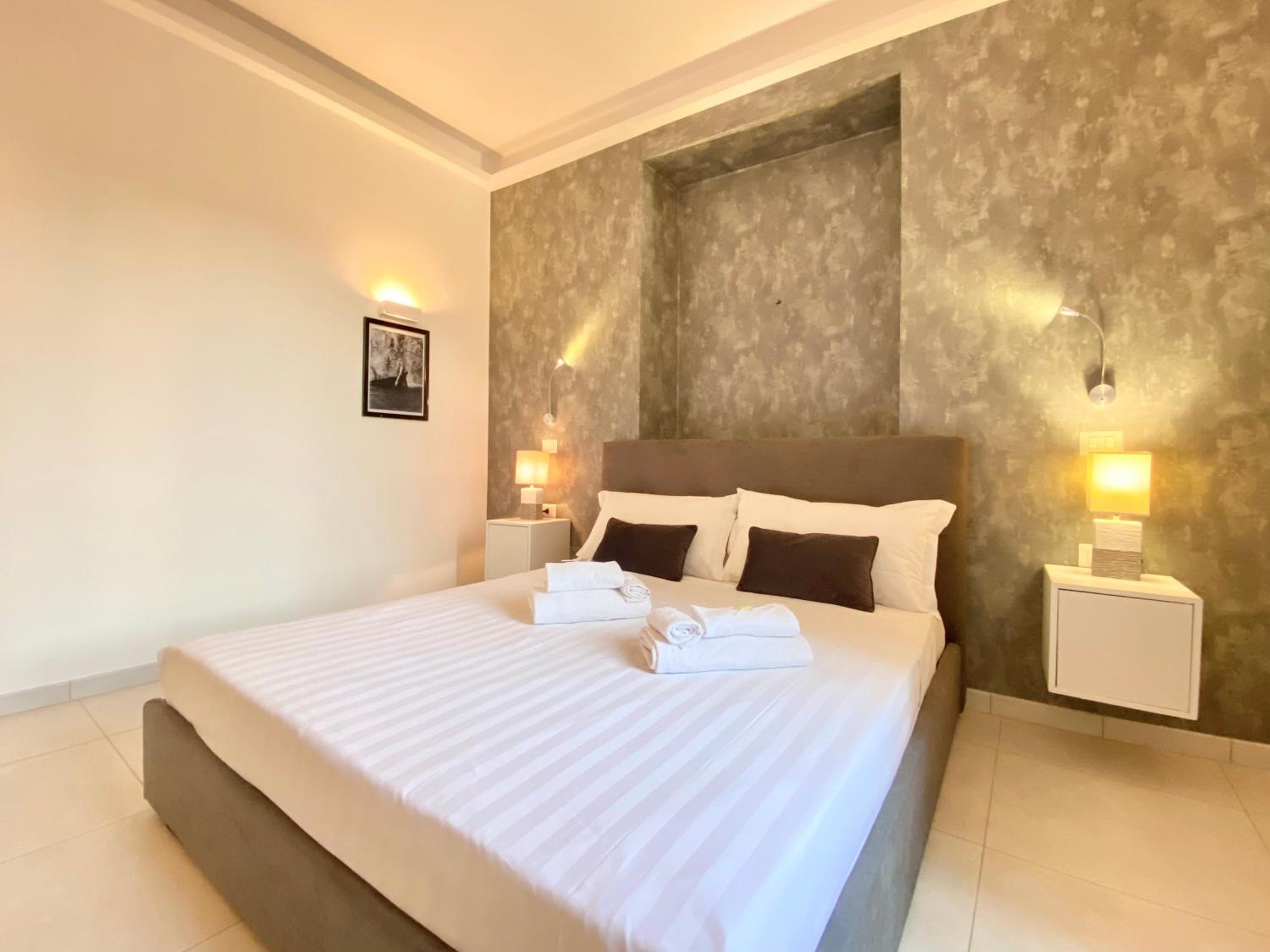 Prince of Rome Superior Rooms