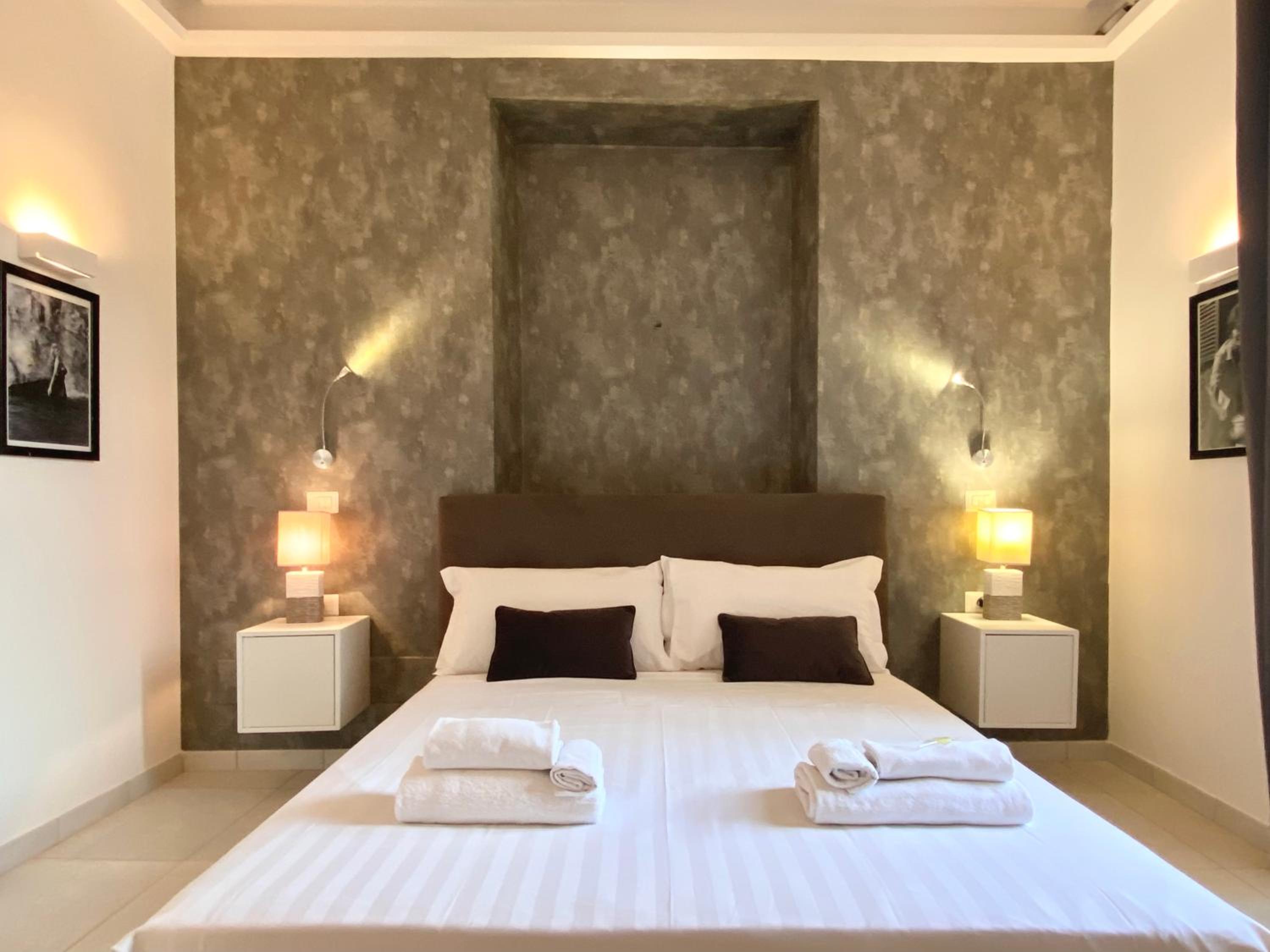 Prince of Rome Superior Rooms