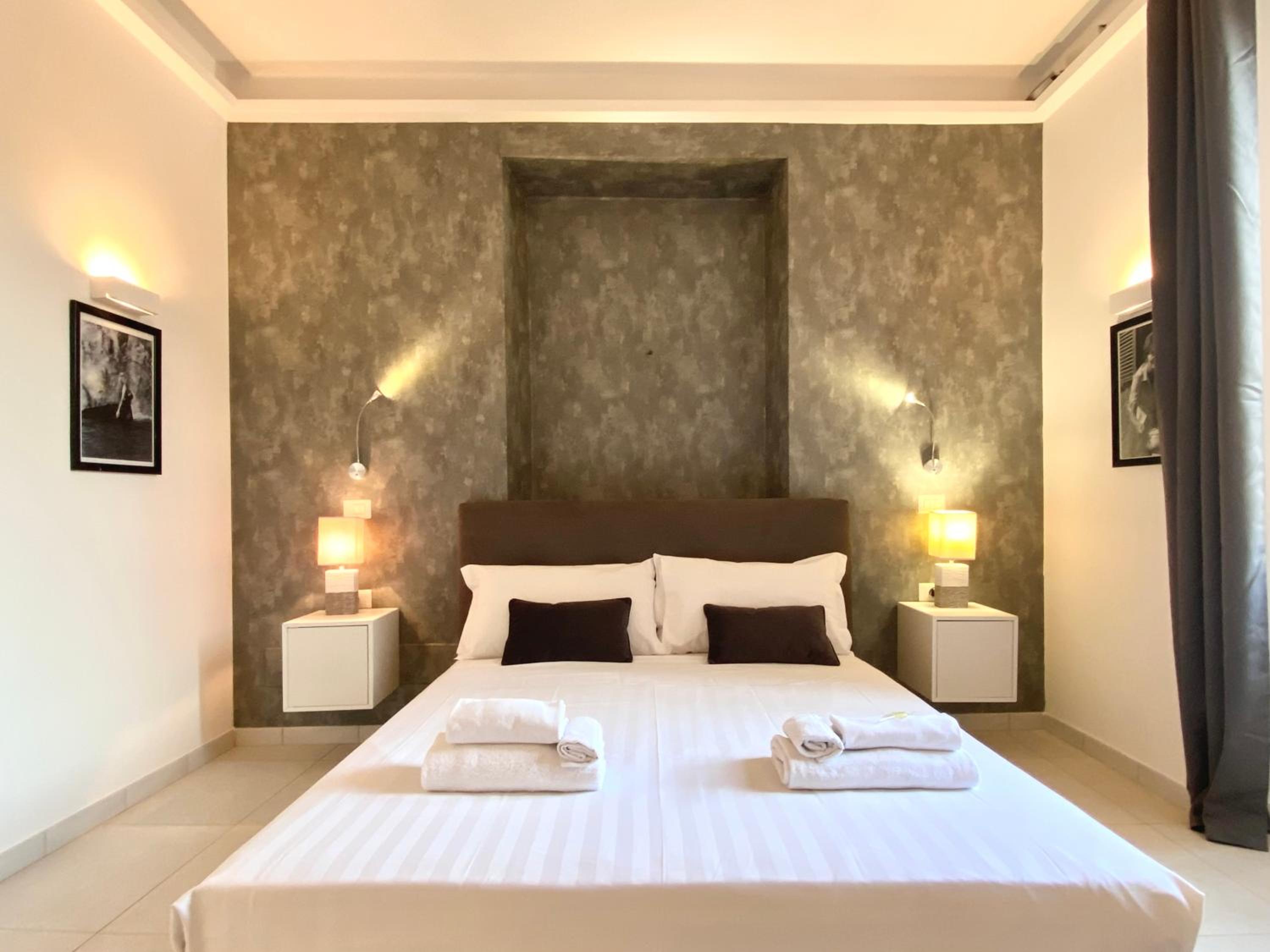 Prince of Rome Superior Rooms