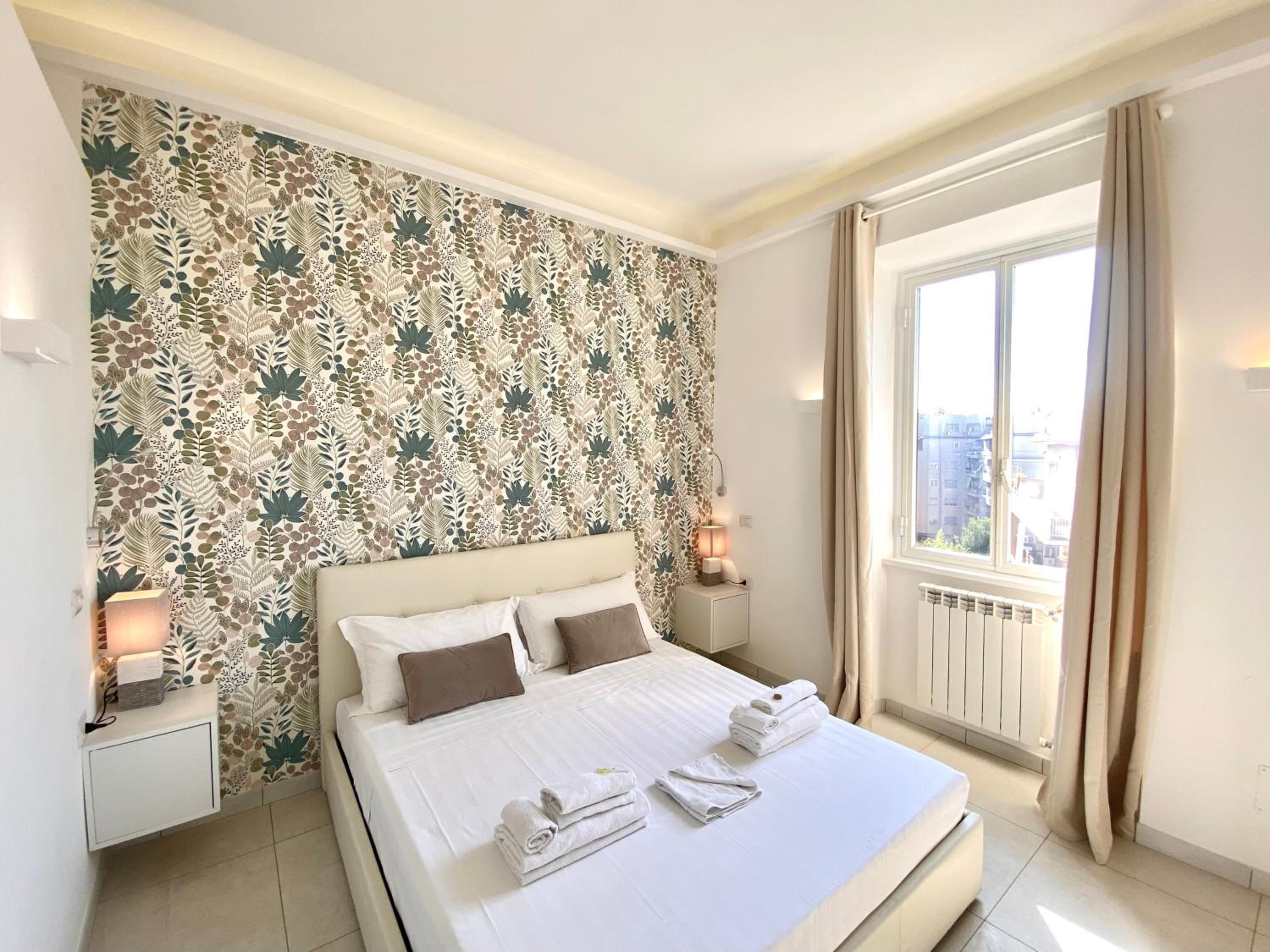 Prince of Rome Superior Rooms