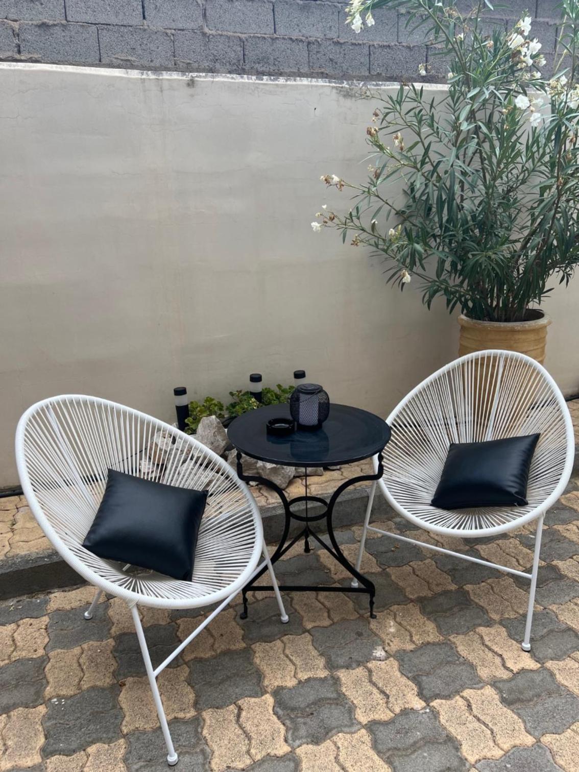 Hotel Sandra's luxury studio apartment - Image 1