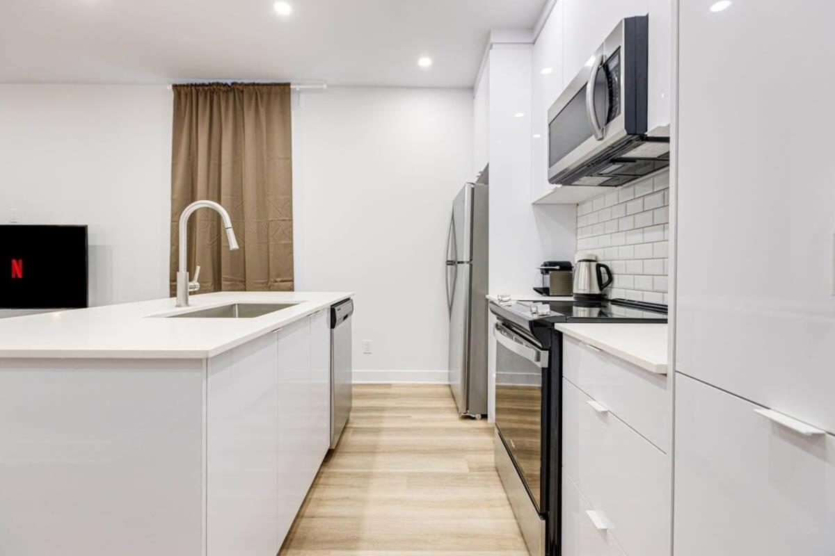 Stunning & Stylish 3BR with Sofa Bed near Little Italy