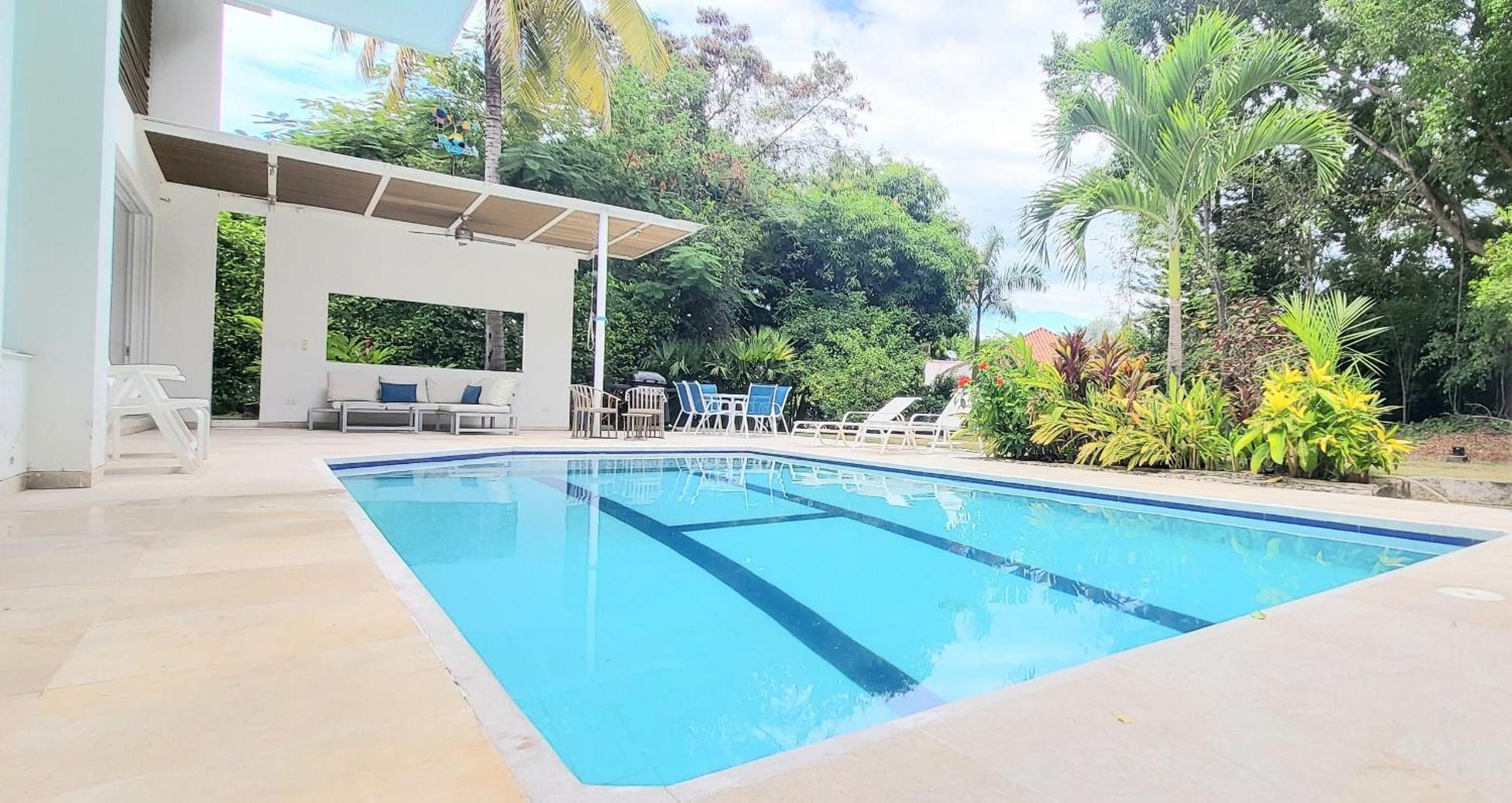 Casa en El Peñón con piscina privada