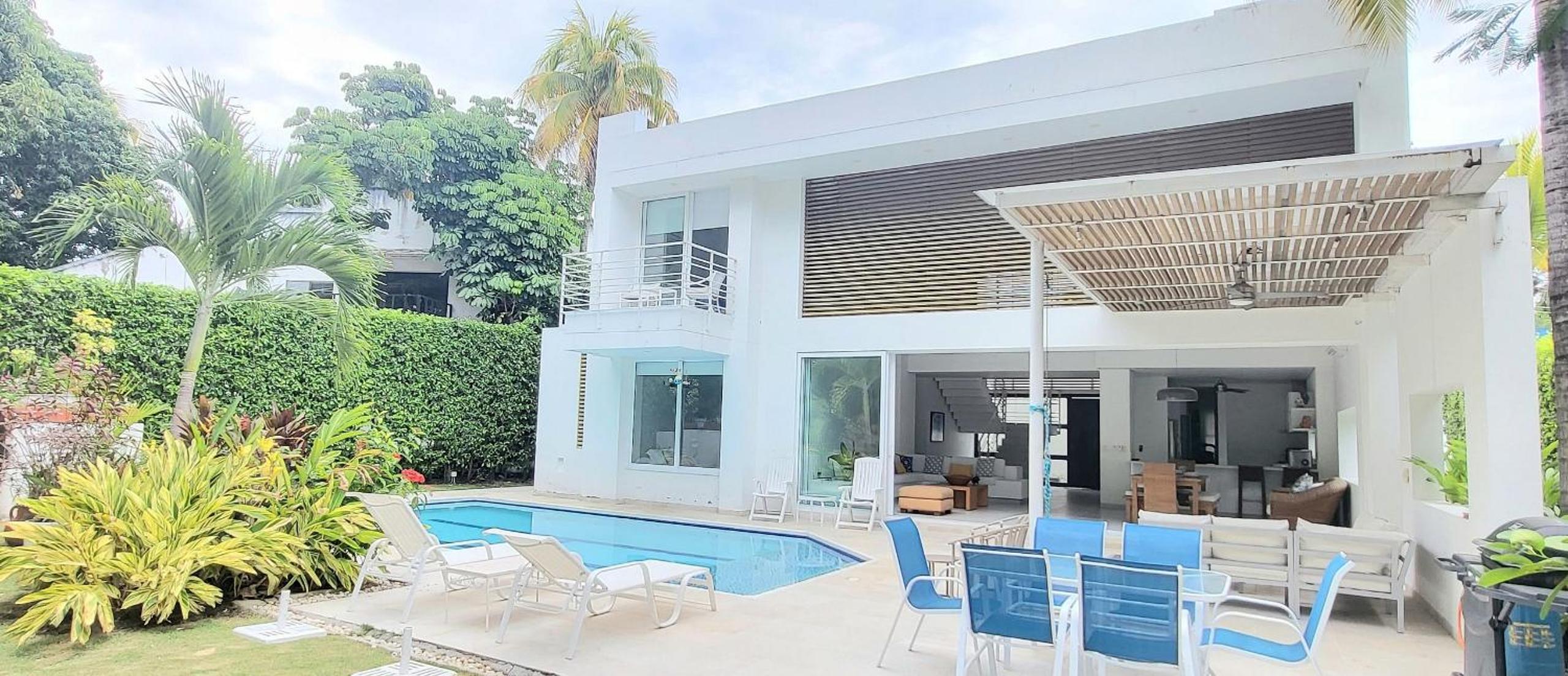 Casa en El Peñón con piscina privada