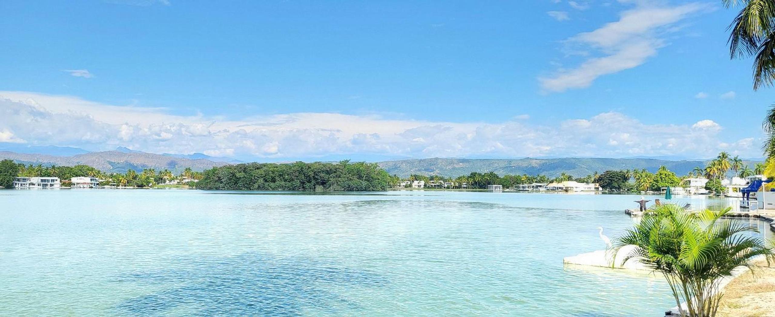 Casa en El Peñón con piscina privada