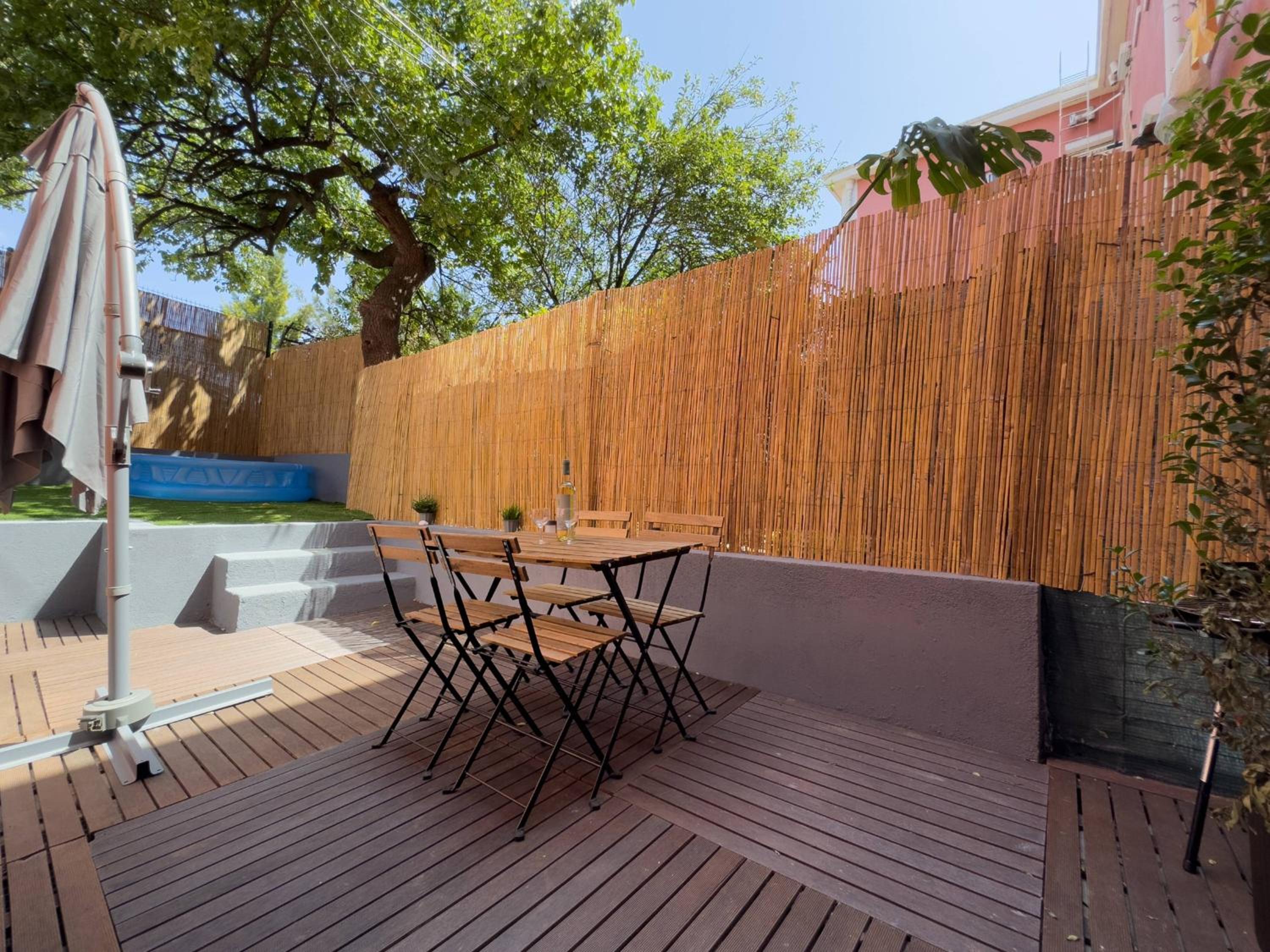 River 2-Bedroom Apartment with Terrace in Alcântara