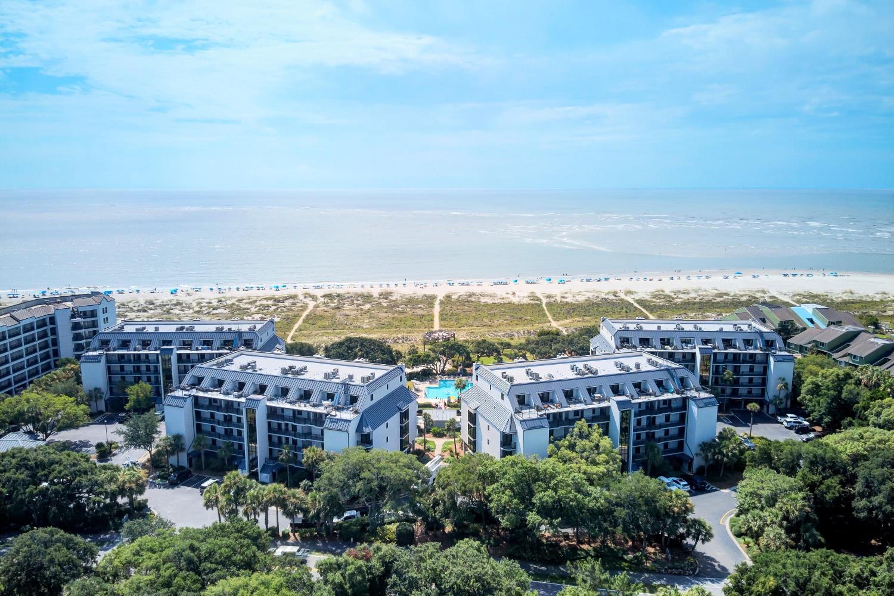 123D Shipwatch by AvantStay Beach Access Pool