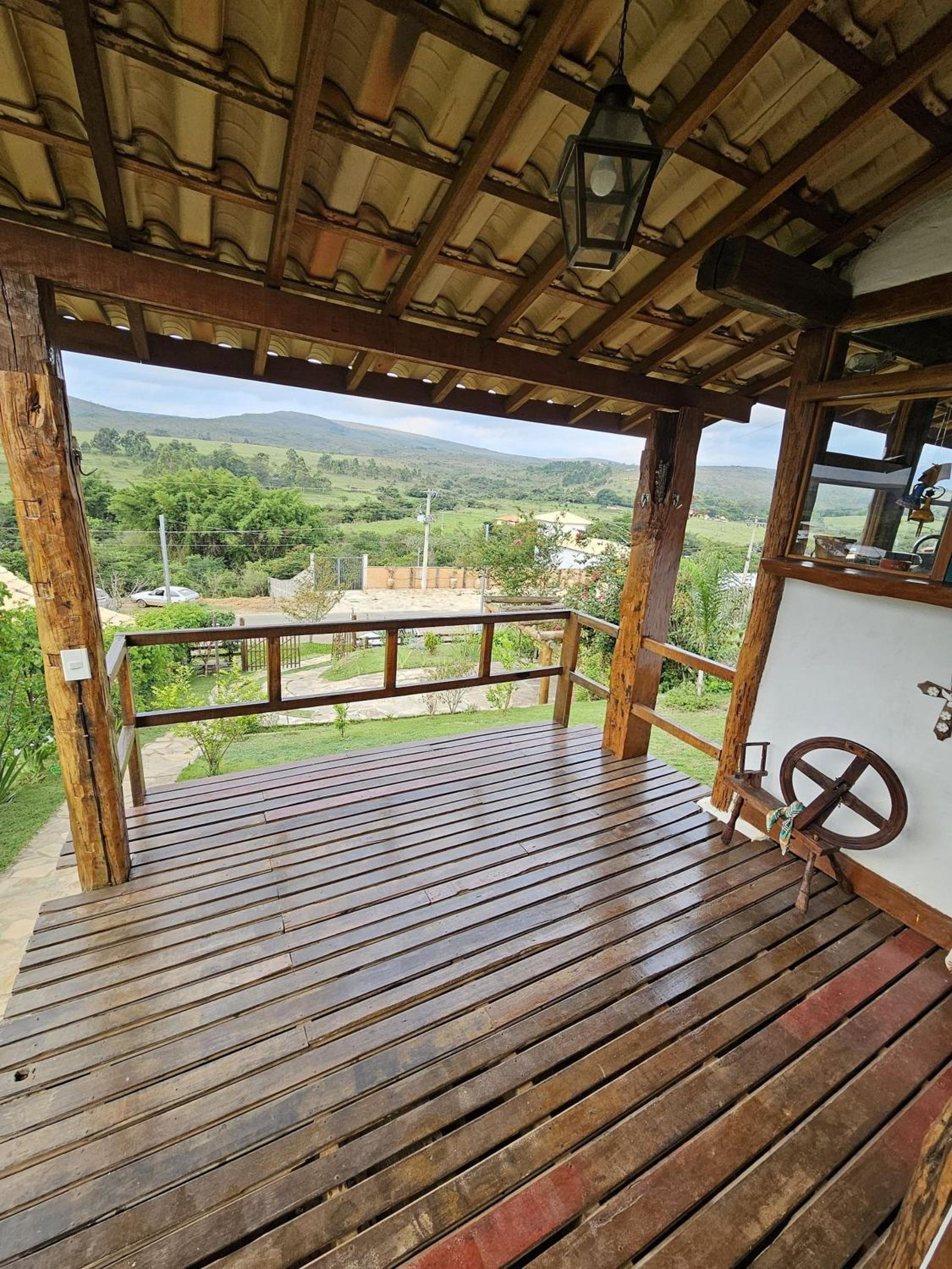 Chalé Mata Virgem - 1km do centro, ao lado de várias cachoeiras, com cozinha completa e conforto para até 6 pessoas