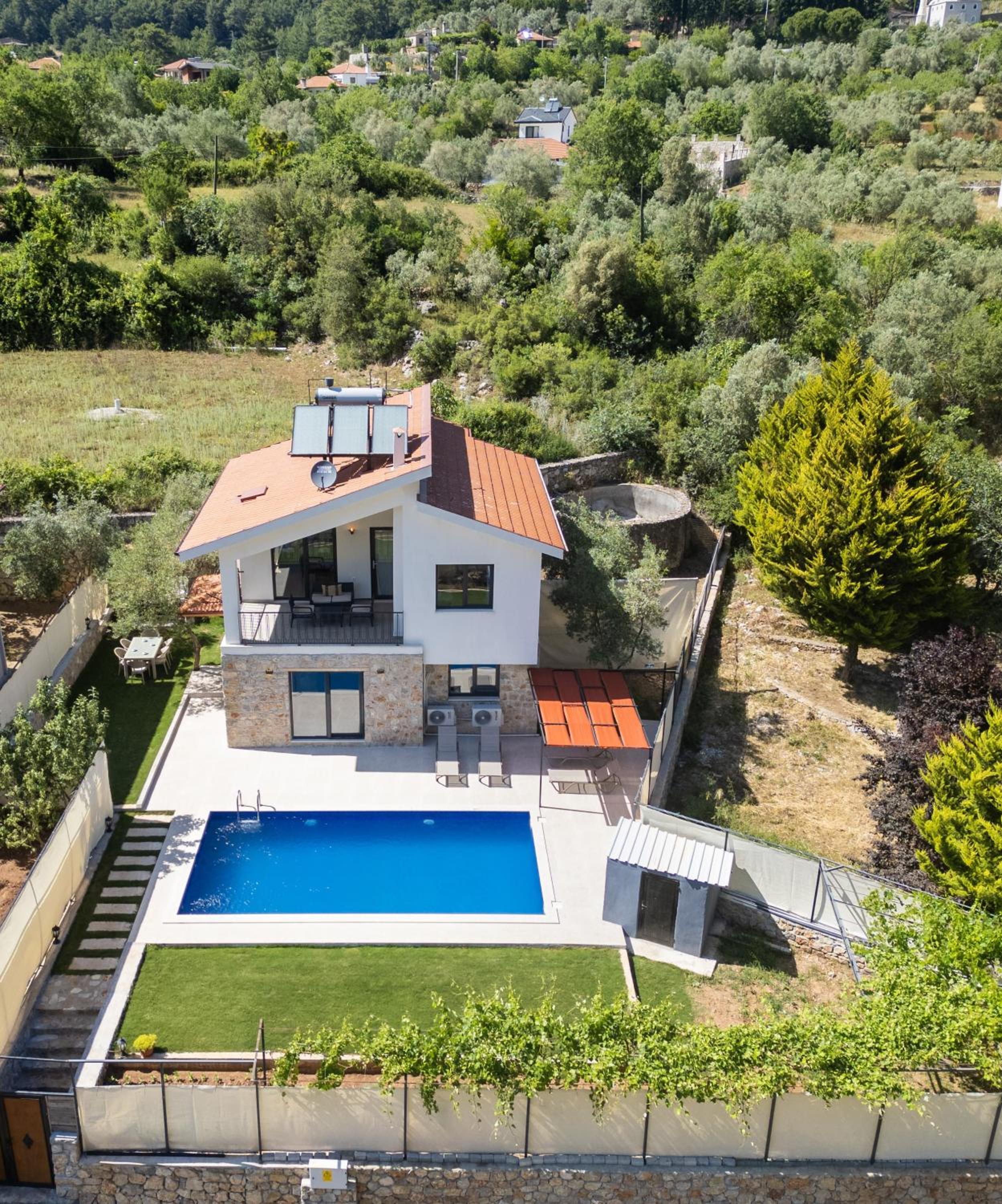 Villa Kızılbella 1, lüks havuzlu korunaklı taş villa view 4