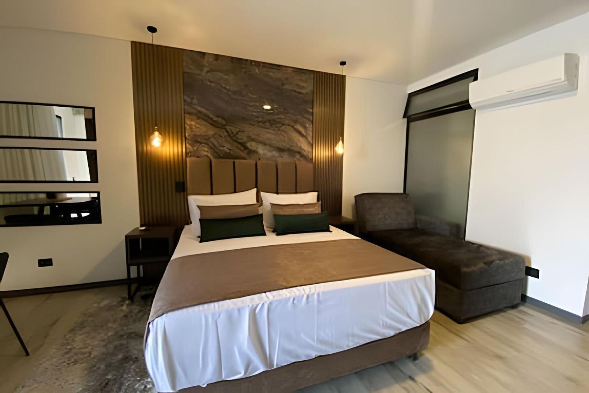 Epic Suites x Ahead