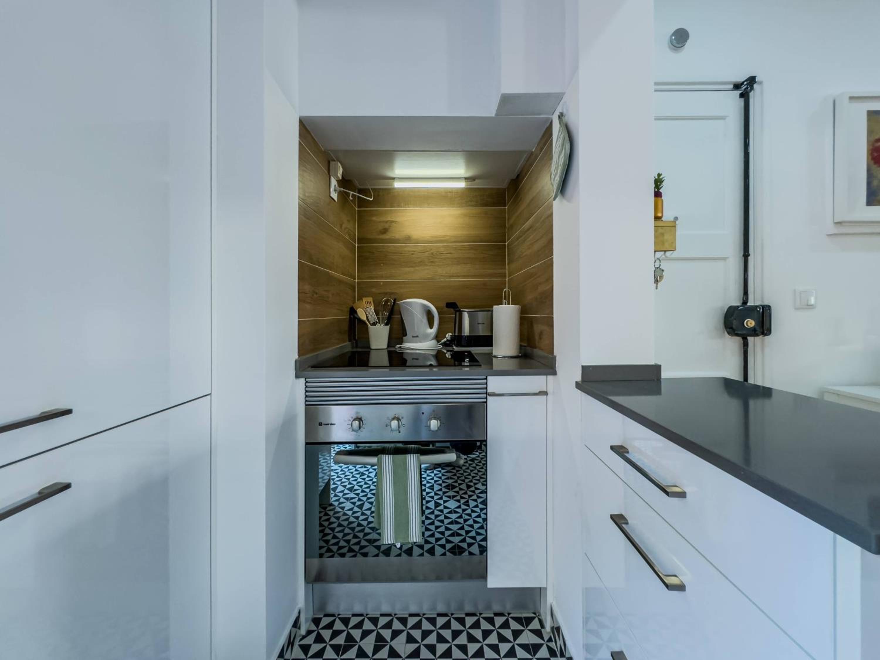 River 2-Bedroom Apartment with Terrace in Alcântara