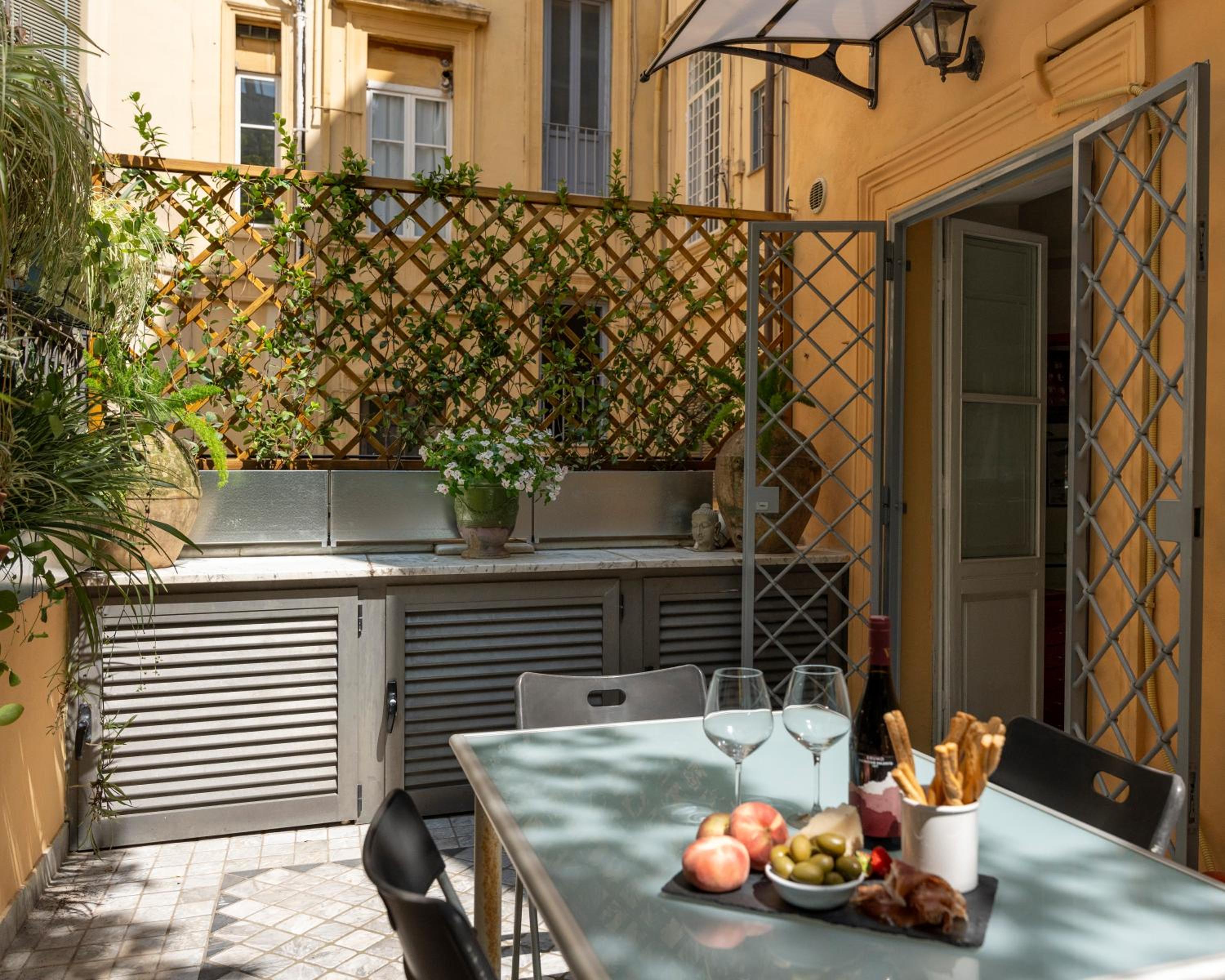 balance & terrace