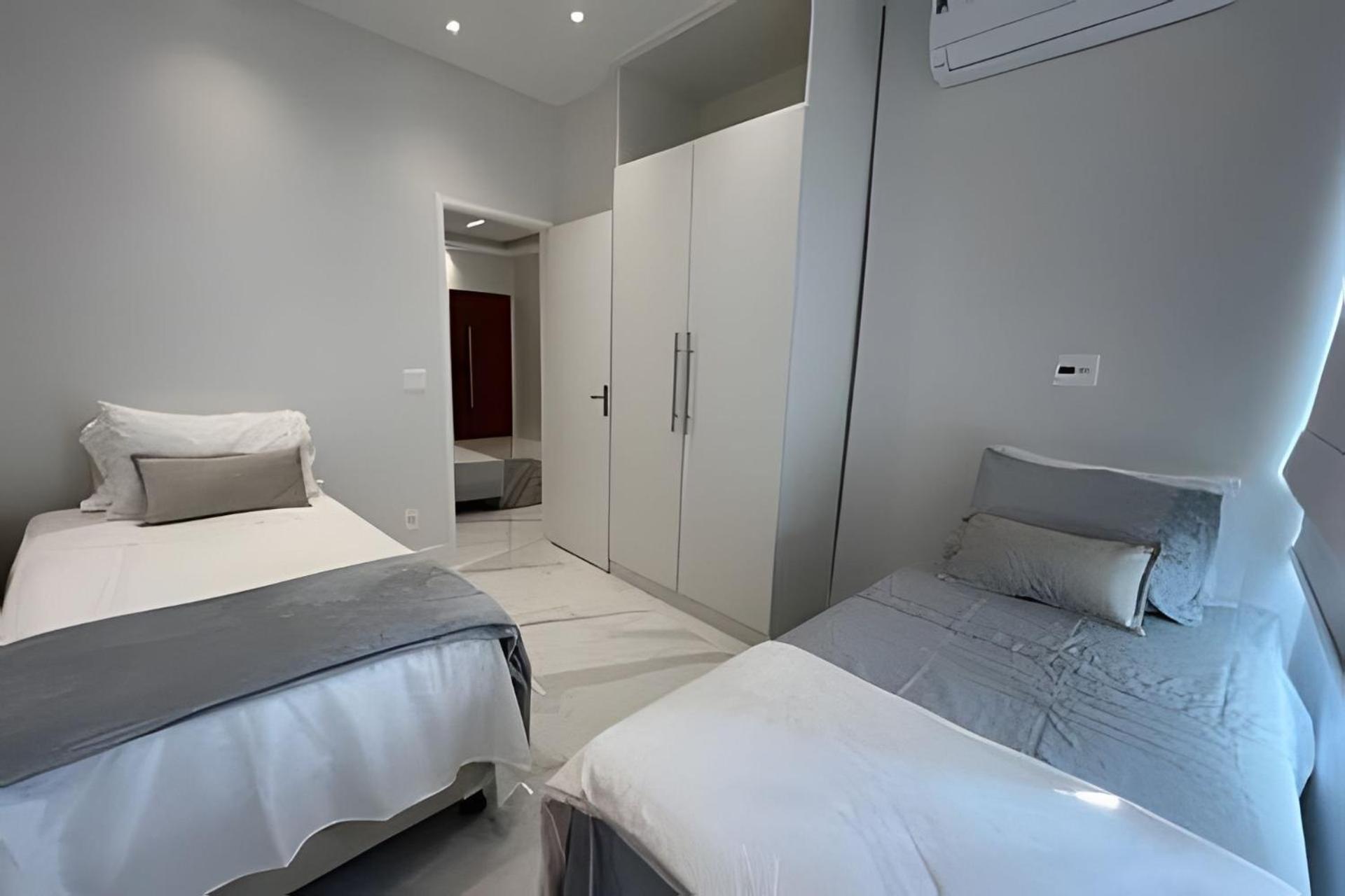 Wonderful 2 bedroom apartment in Copacabana, close to the beach