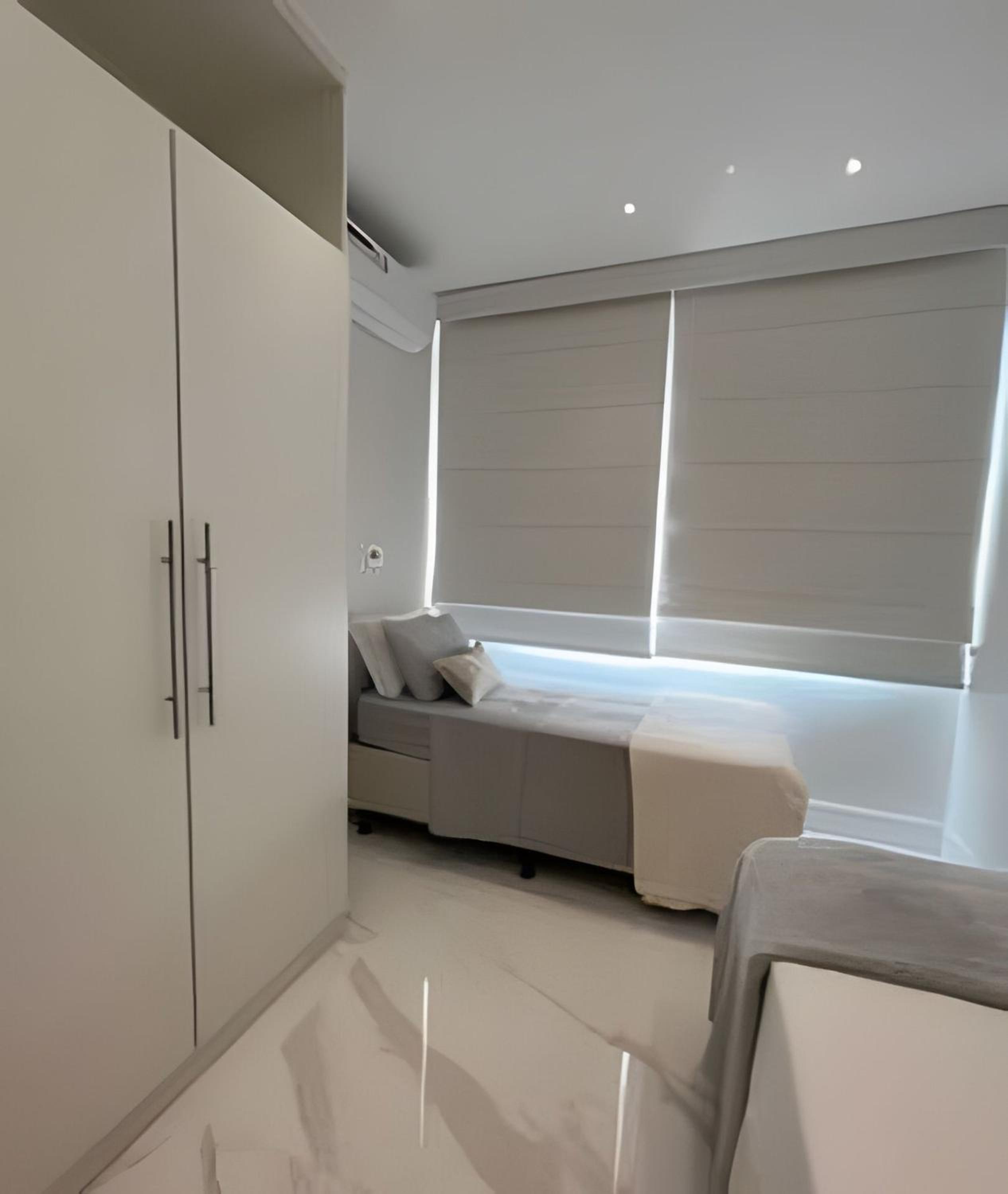 Wonderful 2 bedroom apartment in Copacabana, close to the beach