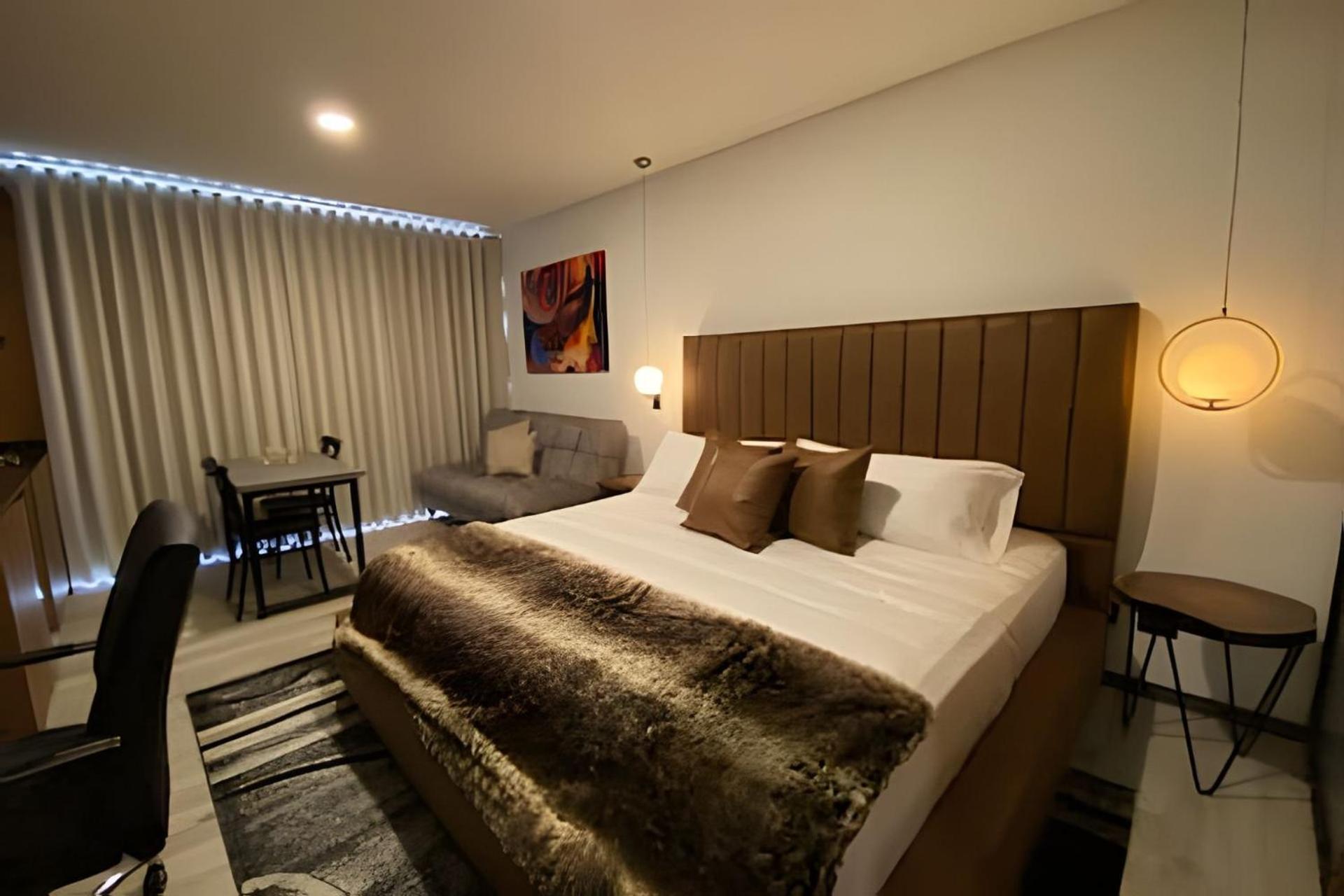 Epic Suites x Ahead