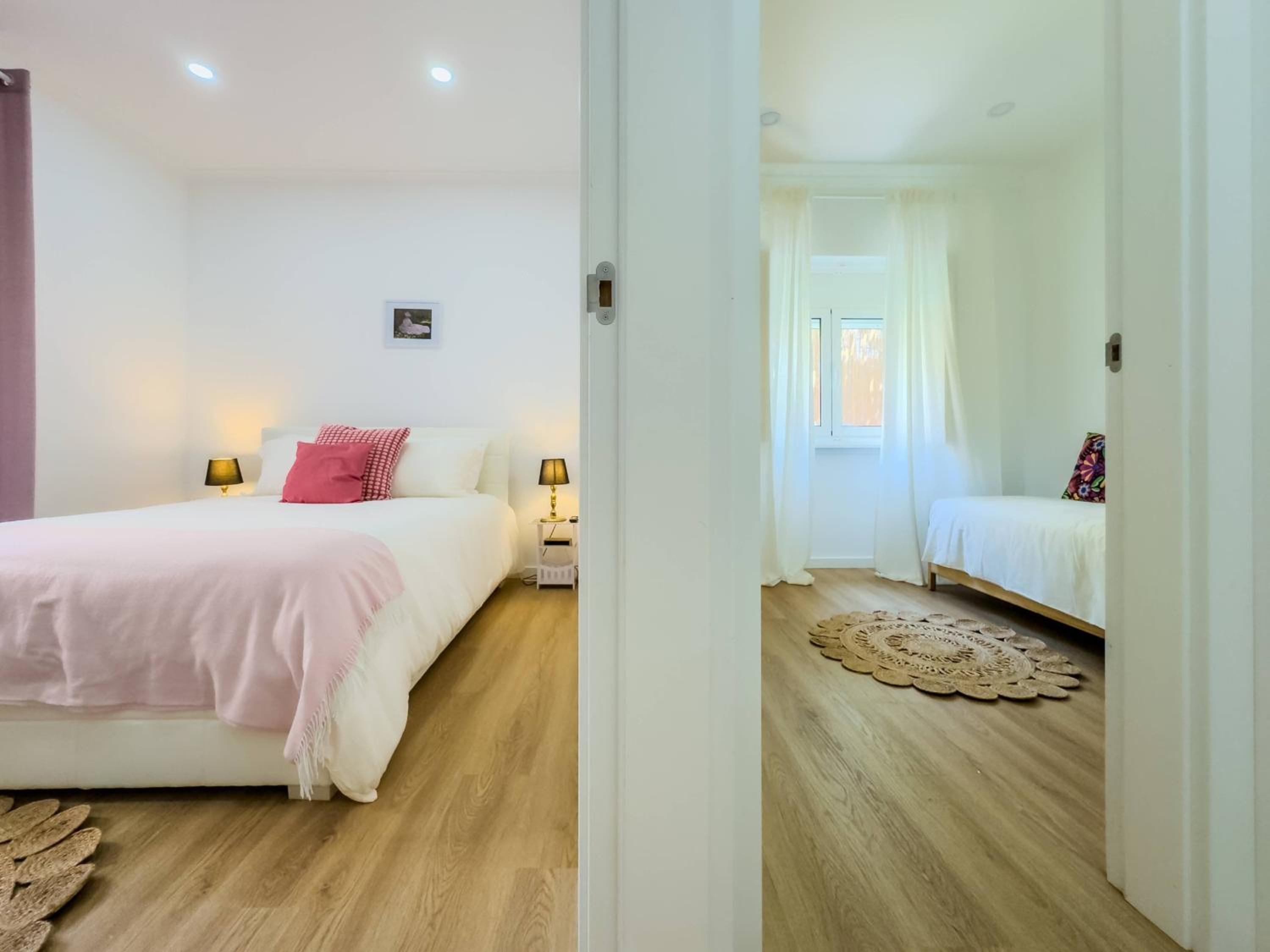 River 2-Bedroom Apartment with Terrace in Alcântara