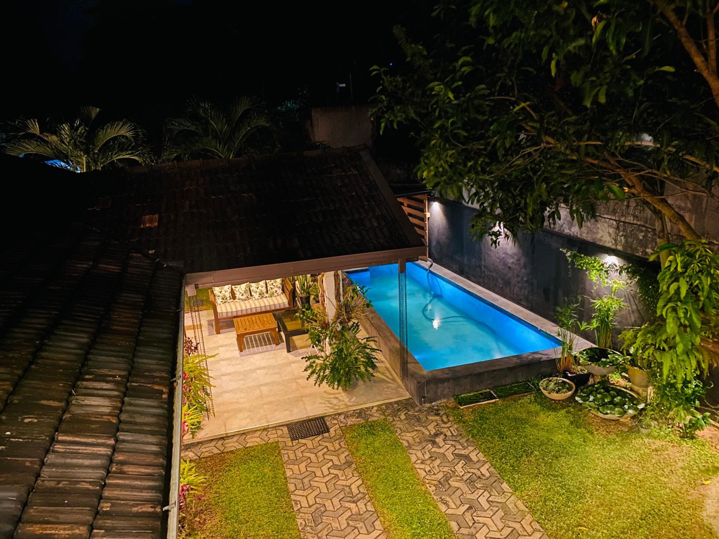 Dews Villa