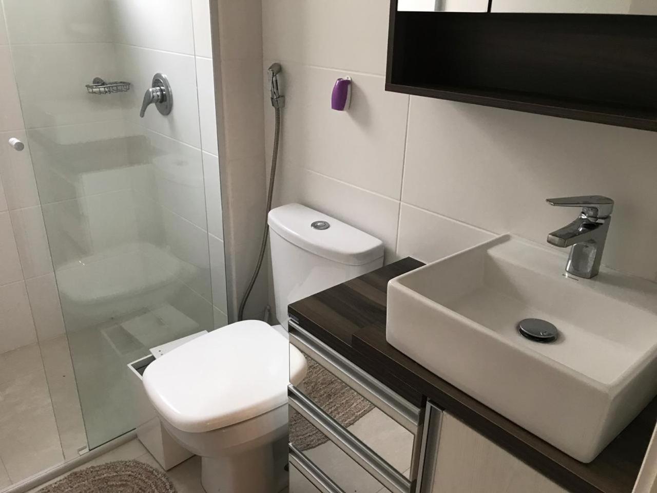 Cód 47 - Excelente apartamento, bem equipado e decorado