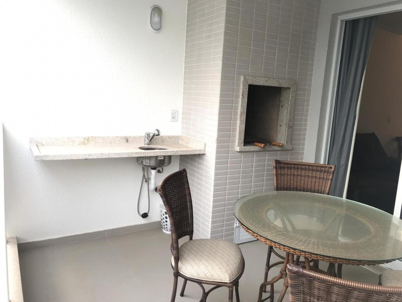 Cód 47 - Excelente apartamento, bem equipado e decorado