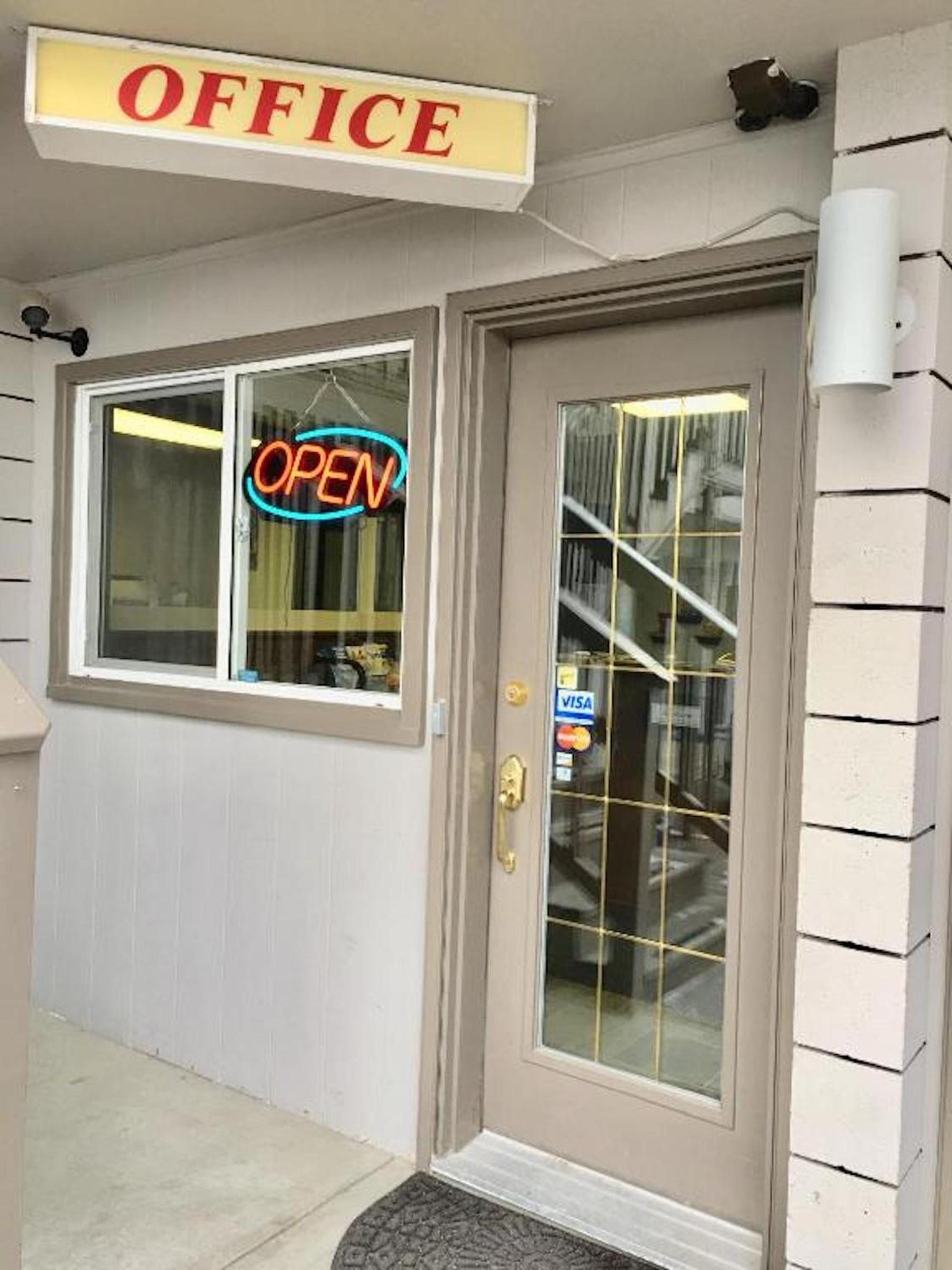 Canterbury Inn