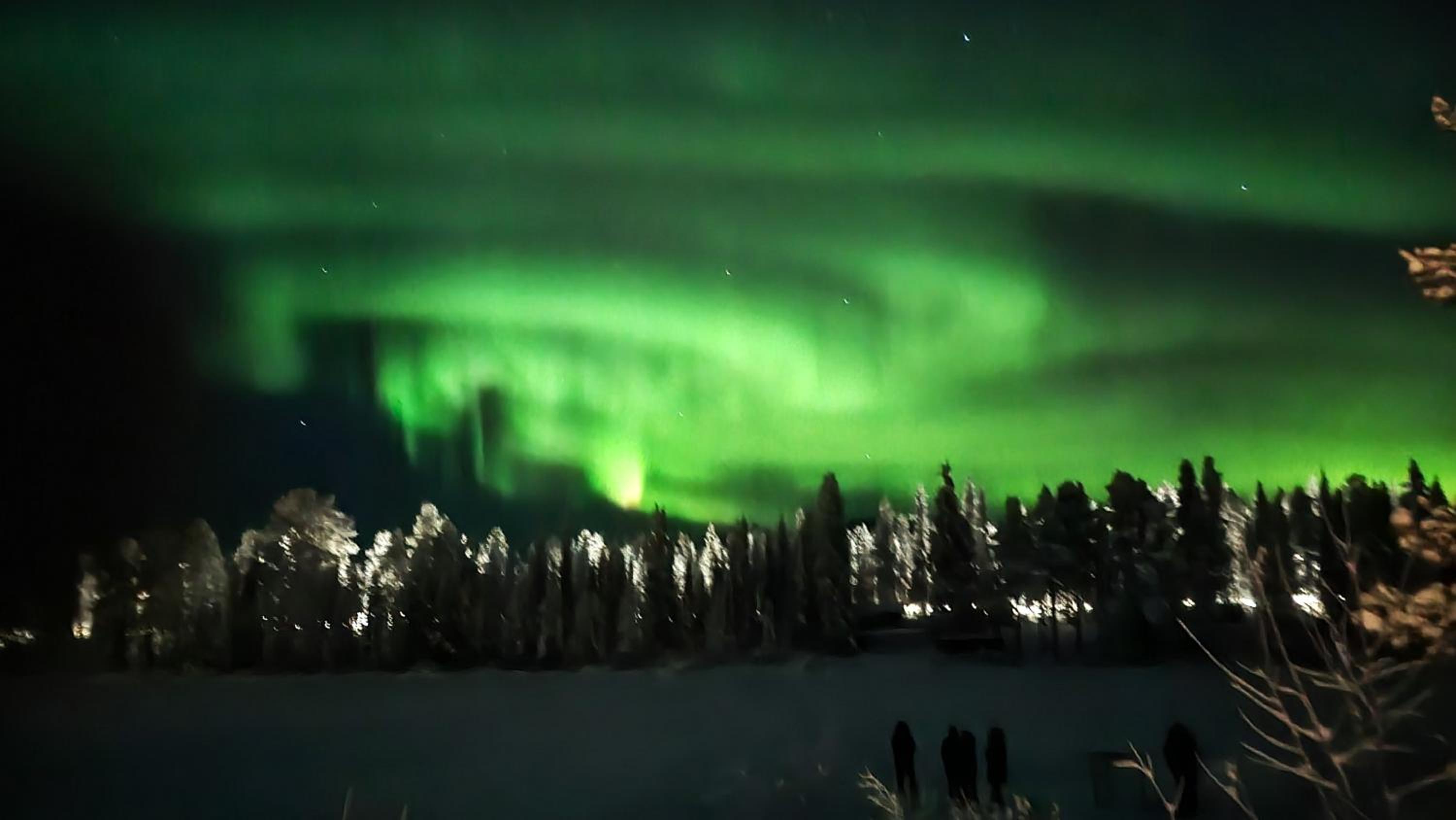Reindeer Riverfront Aurora lodge view 5