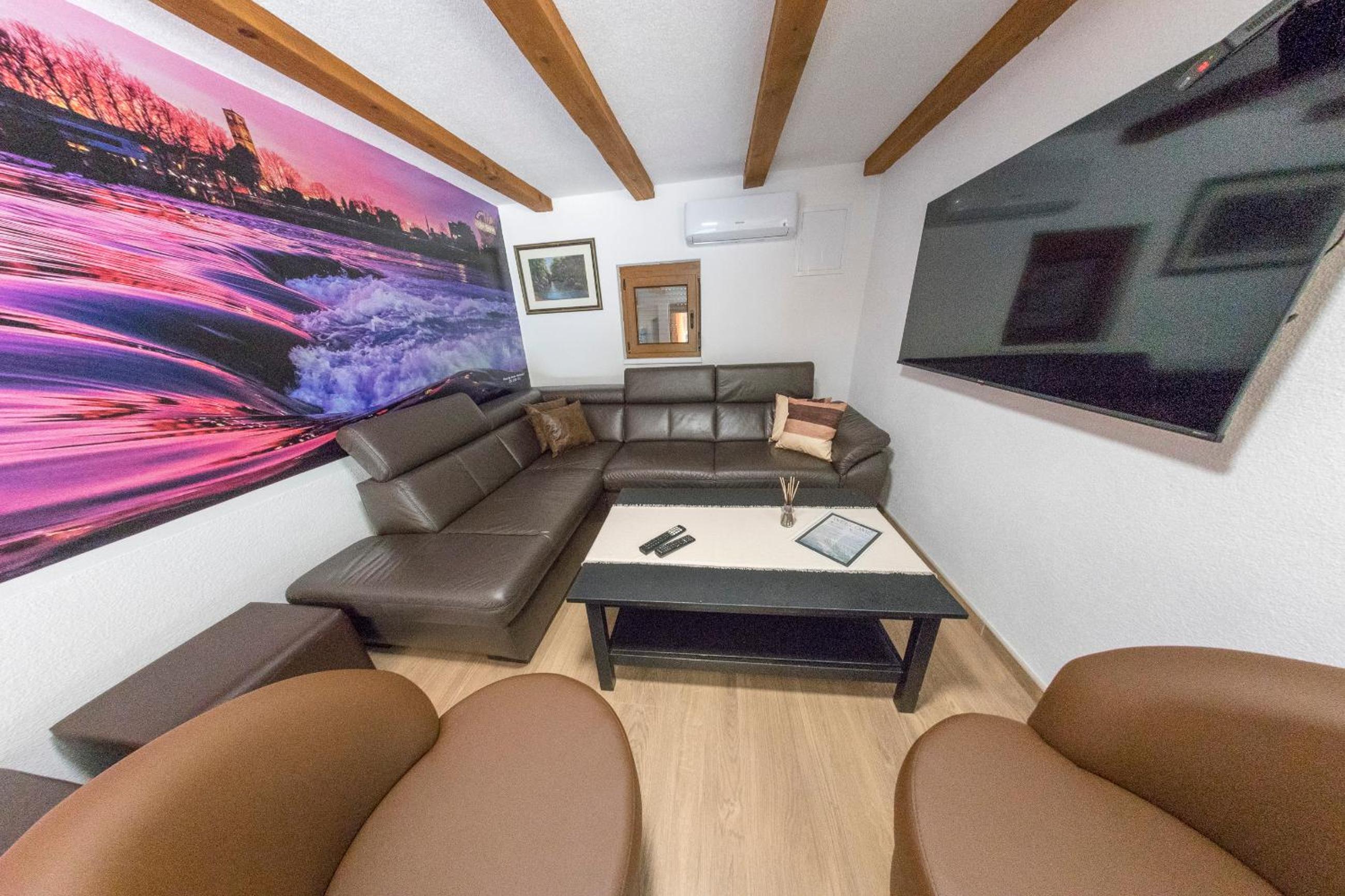Holiday Homes Mujo Bejzin