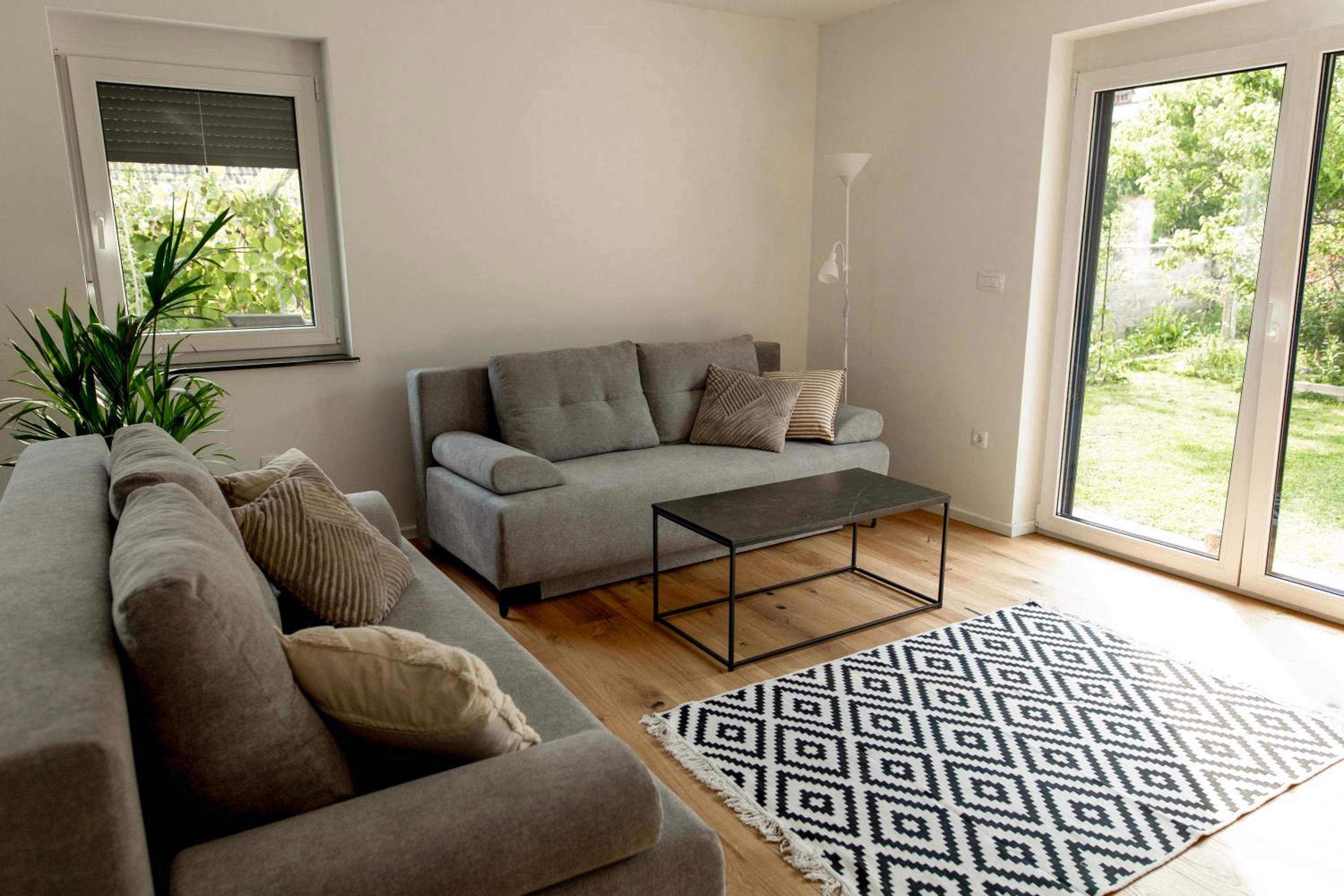 Aura Apartments