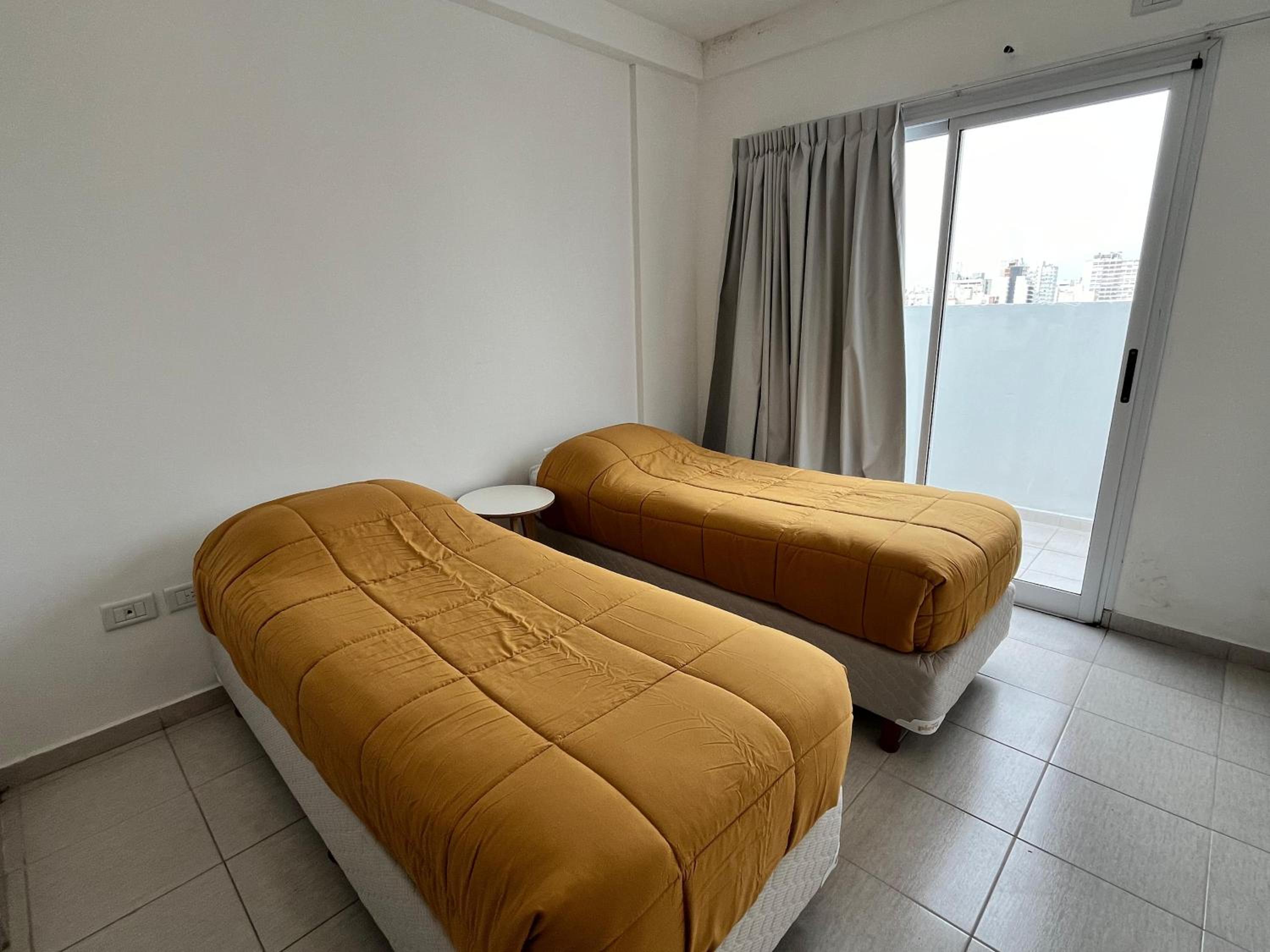Departamento 2 Ambientes, 3 camas con cochera 40 y 6